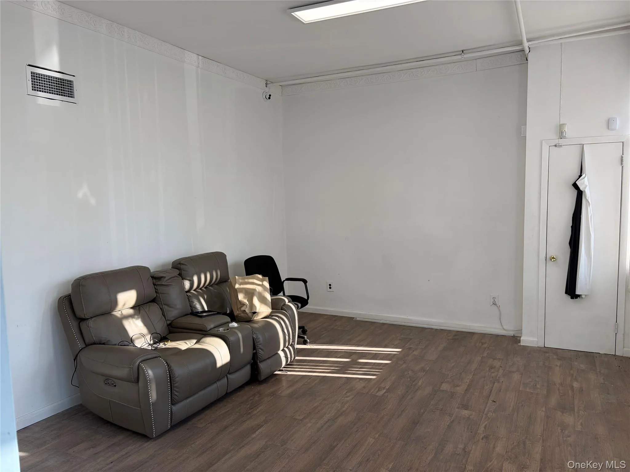 2425 Long Beach Road, Hempstead, NY, ,Commercial Lease,For Rent,Long Beach,0,1032498 2425 Long Beach Road, Hempstead, NY, ,Commercial Lease,For Rent,Long Beach,0,1032498
