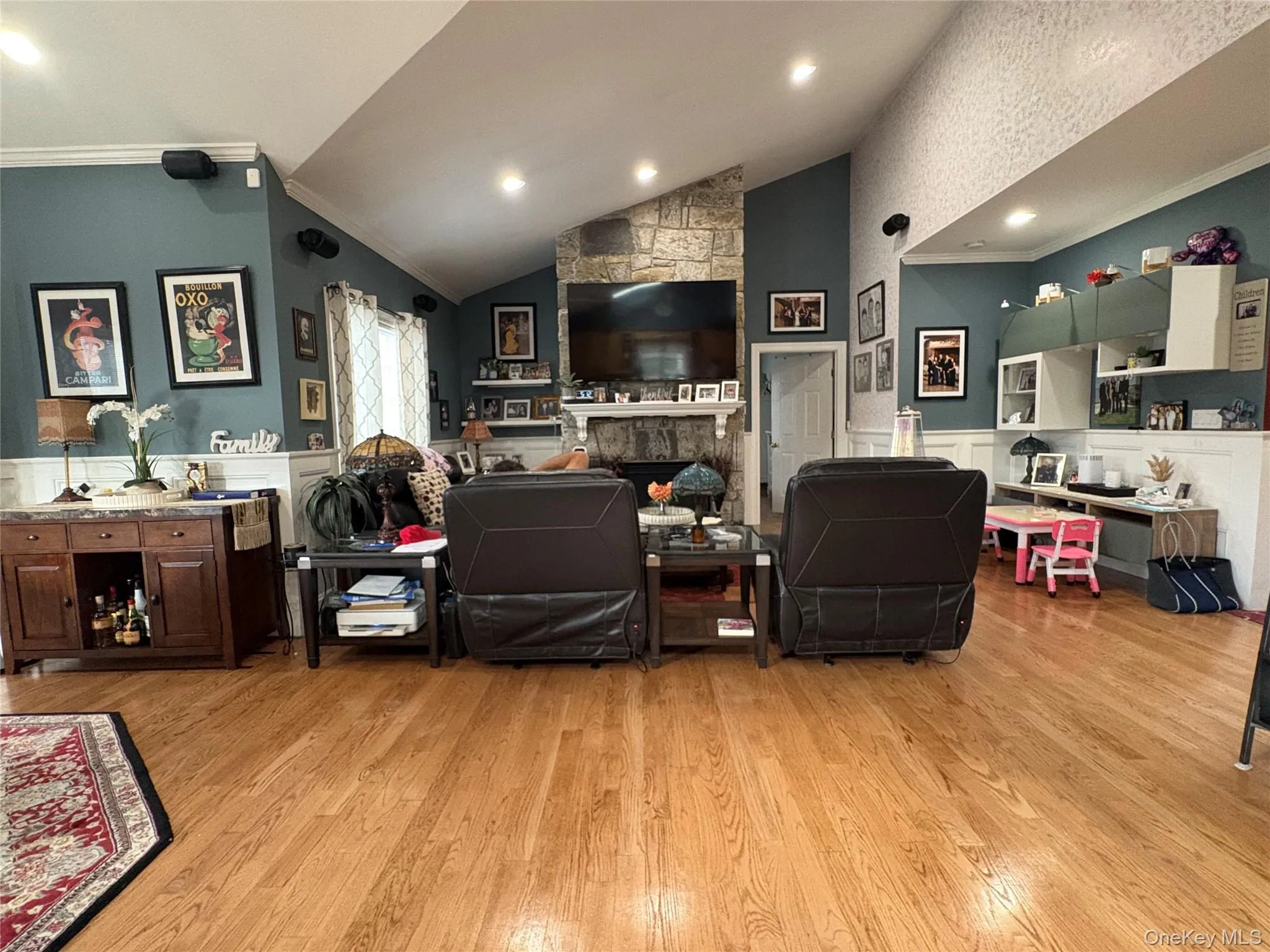267 Dante Avenue, Eastchester, NY, 4 Bedrooms Bedrooms, 9 Rooms Rooms,3 BathroomsBathrooms,Residential Lease,For Rent,Dante,0,1032499 267 Dante Avenue, Eastchester, NY, 4 Bedrooms Bedrooms, 9 Rooms Rooms,3 BathroomsBathrooms,Residential Lease,For Rent,Dante,0,1032499
