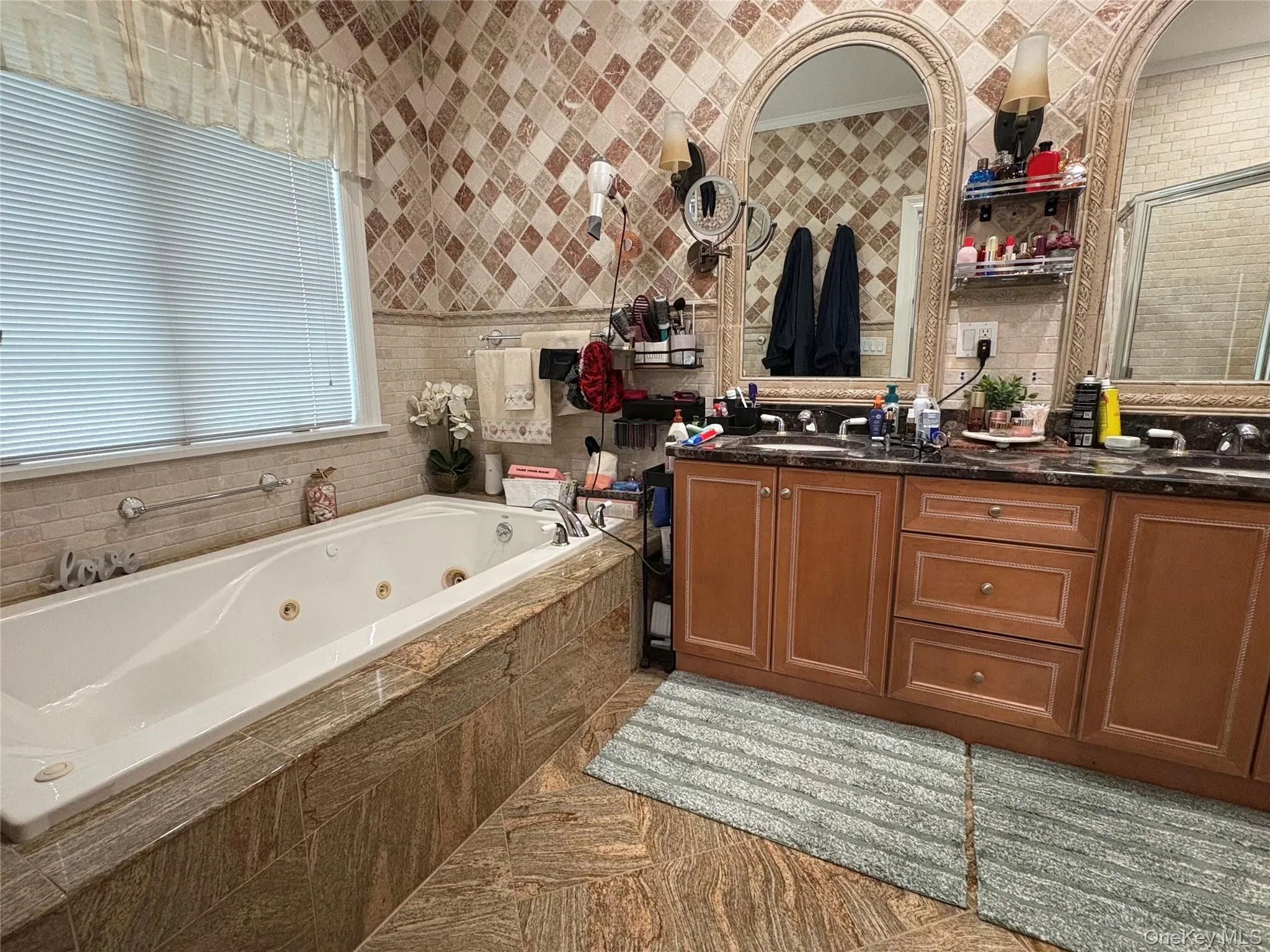 267 Dante Avenue, Eastchester, NY, 4 Bedrooms Bedrooms, 9 Rooms Rooms,3 BathroomsBathrooms,Residential Lease,For Rent,Dante,0,1032499 267 Dante Avenue, Eastchester, NY, 4 Bedrooms Bedrooms, 9 Rooms Rooms,3 BathroomsBathrooms,Residential Lease,For Rent,Dante,0,1032499
