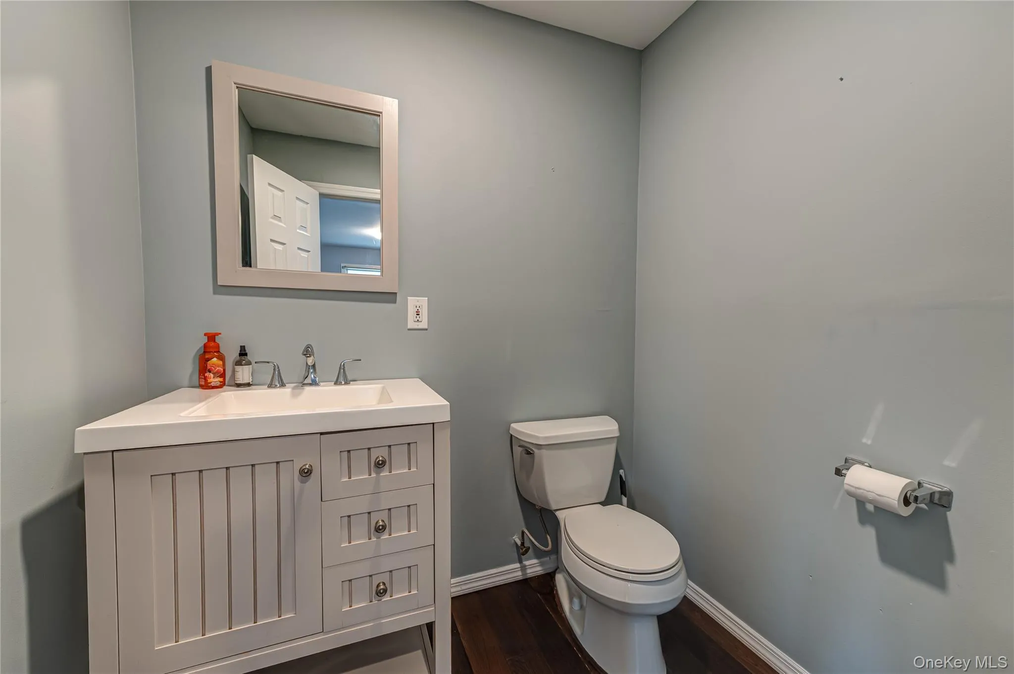 Main Floor Half Bath Main Floor Half Bath