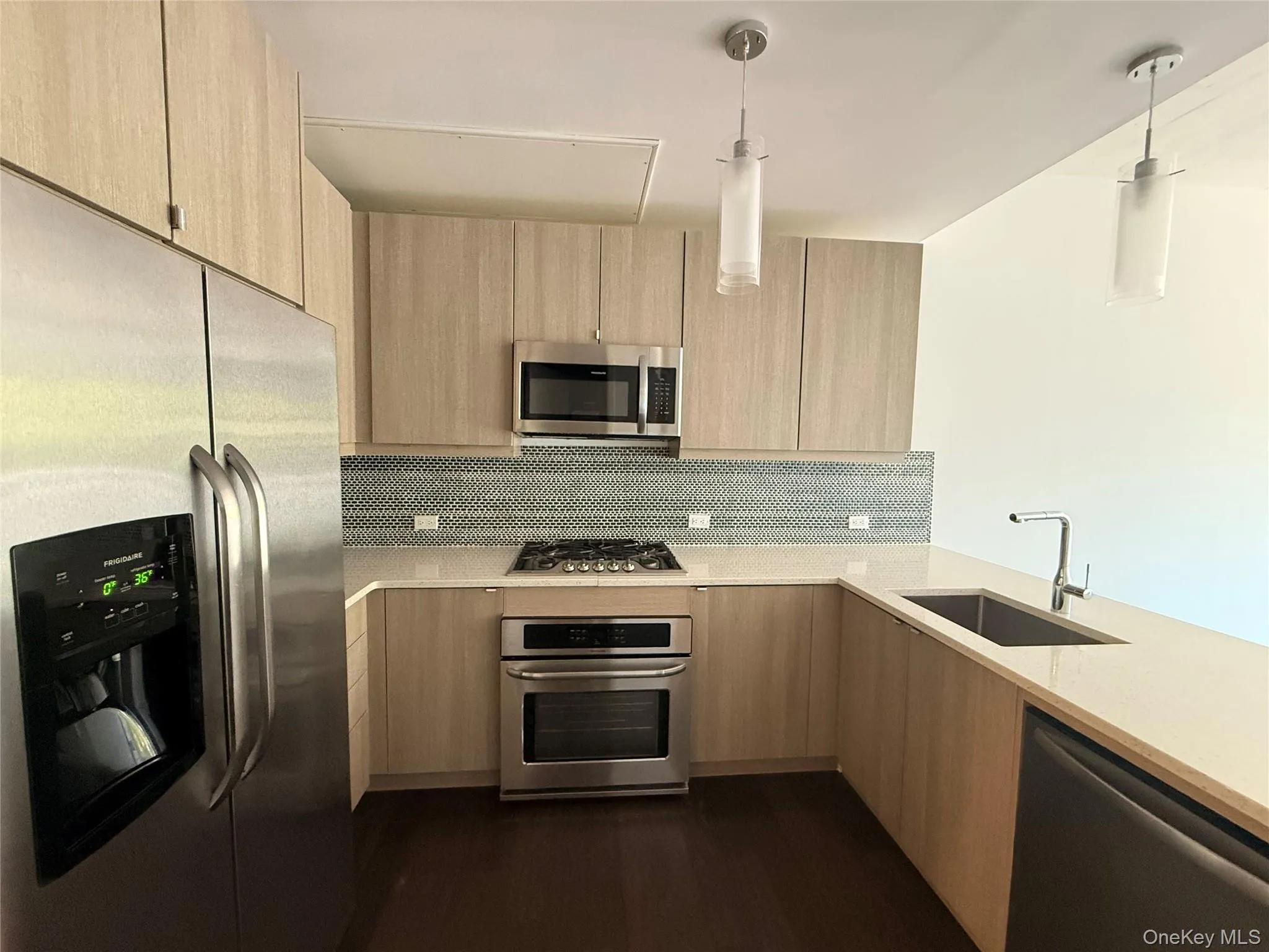 250 Central Park Avenue, Greenburgh, NY, 1 Bedroom Bedrooms, 3 Room Rooms,1 BathroomBathrooms,Residential Lease,For Rent,Central Park,0,1032504 250 Central Park Avenue, Greenburgh, NY, 1 Bedroom Bedrooms, 3 Room Rooms,1 BathroomBathrooms,Residential Lease,For Rent,Central Park,0,1032504