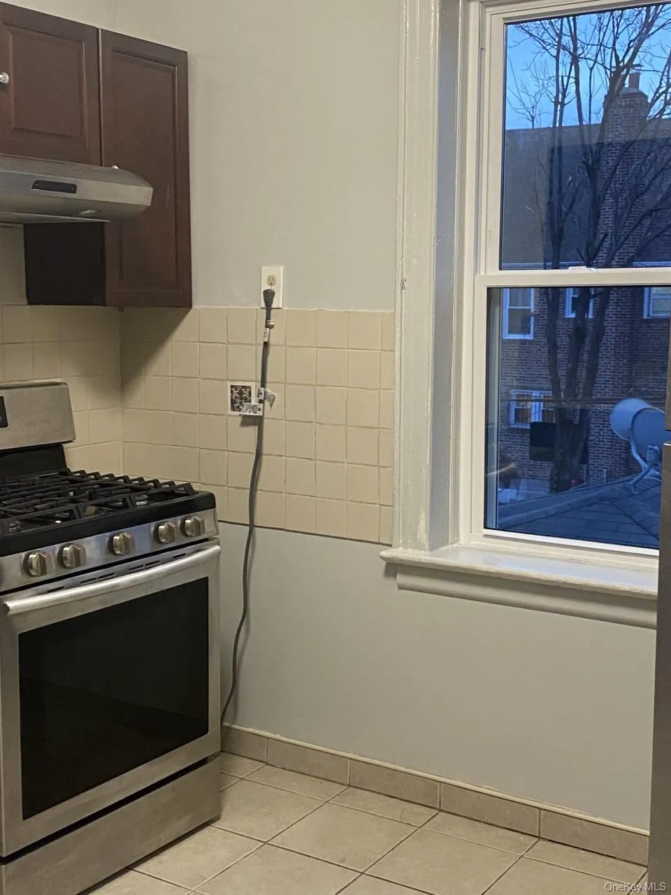 217-24 112 Road, New York, NY, 3 Bedrooms Bedrooms, 5 Rooms Rooms,1 BathroomBathrooms,Residential Lease,For Rent,112,0,1032505 217-24 112 Road, New York, NY, 3 Bedrooms Bedrooms, 5 Rooms Rooms,1 BathroomBathrooms,Residential Lease,For Rent,112,0,1032505