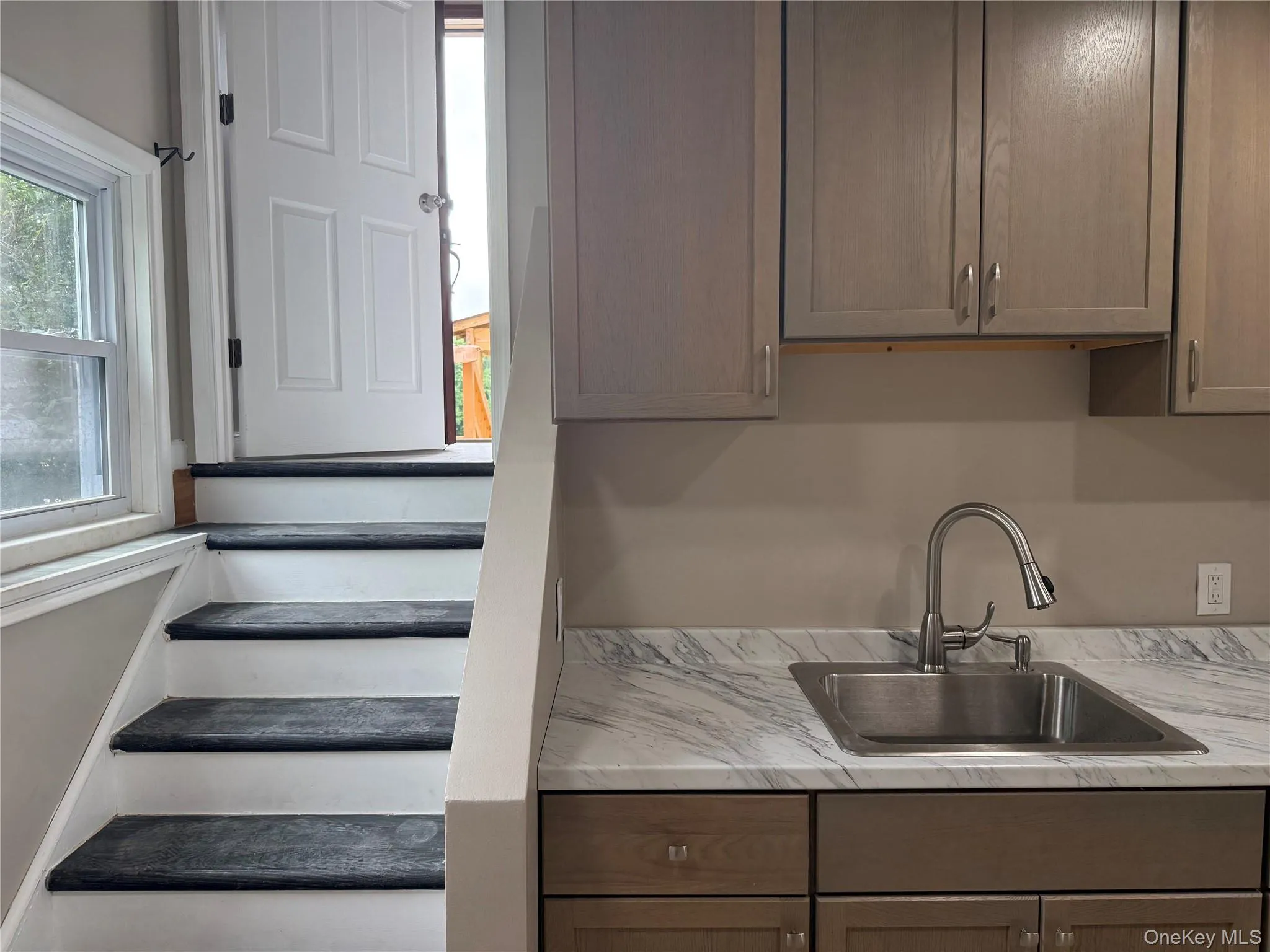 377 Route 284, Minisink, NY, 2 Bedrooms Bedrooms, 4 Rooms Rooms,1 BathroomBathrooms,Residential Lease,For Rent,Route 284,0,1032507 377 Route 284, Minisink, NY, 2 Bedrooms Bedrooms, 4 Rooms Rooms,1 BathroomBathrooms,Residential Lease,For Rent,Route 284,0,1032507