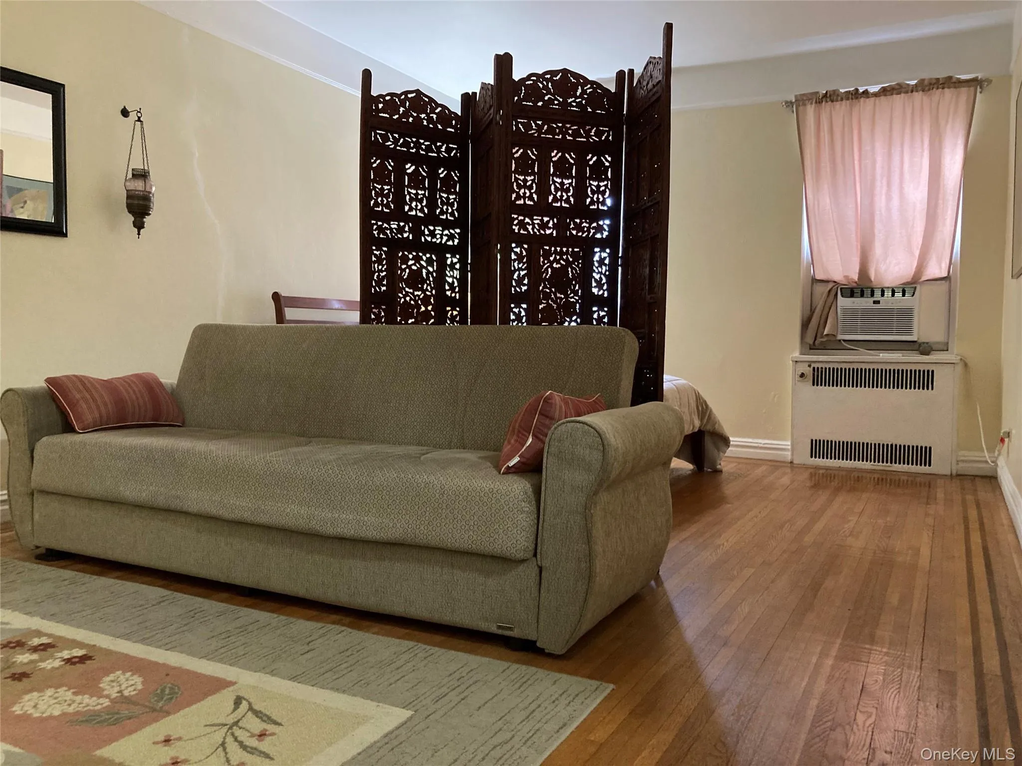 61-41 Saunders Street, New York, NY, 2 Rooms Rooms,1 BathroomBathrooms,Residential,For Rent,Saunders,0,1032514 61-41 Saunders Street, New York, NY, 2 Rooms Rooms,1 BathroomBathrooms,Residential,For Rent,Saunders,0,1032514