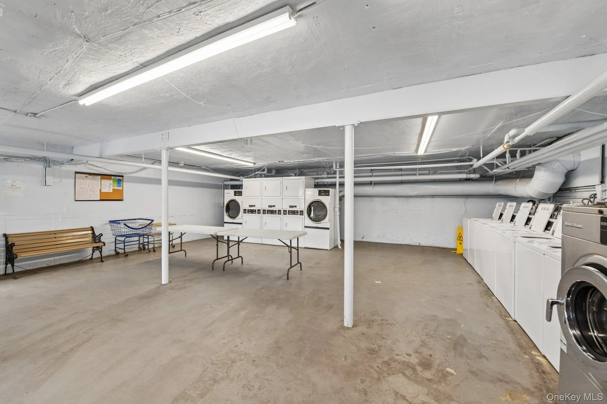251-24 71st Avenue, New York, NY, 2 Bedrooms Bedrooms, 4 Rooms Rooms,1 BathroomBathrooms,Residential,For Rent,71st,0,1032519 251-24 71st Avenue, New York, NY, 2 Bedrooms Bedrooms, 4 Rooms Rooms,1 BathroomBathrooms,Residential,For Rent,71st,0,1032519