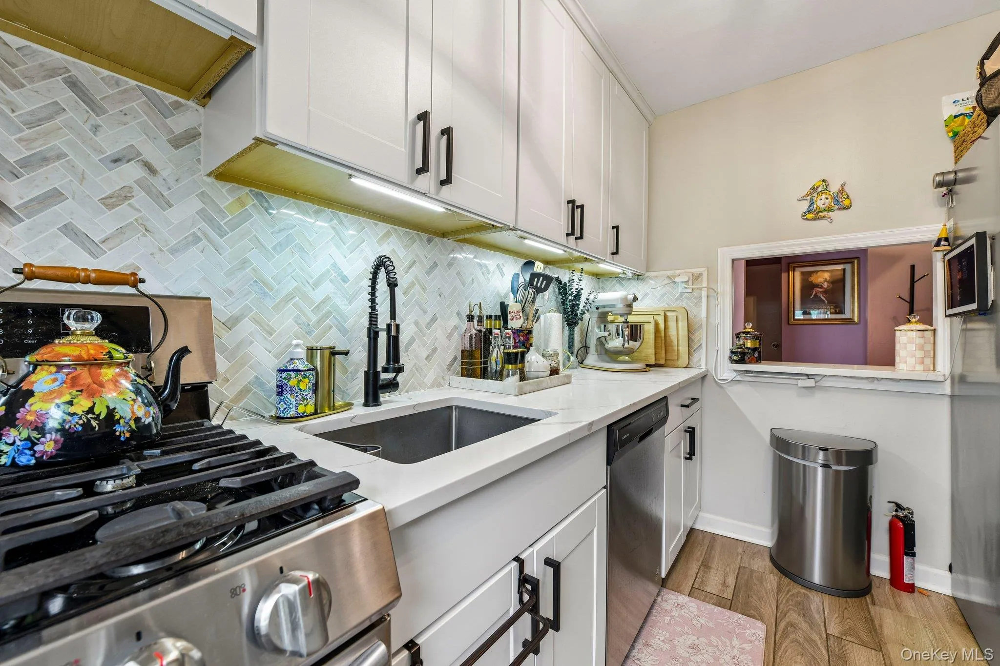 251-24 71st Avenue, New York, NY, 2 Bedrooms Bedrooms, 4 Rooms Rooms,1 BathroomBathrooms,Residential,For Rent,71st,0,1032519 251-24 71st Avenue, New York, NY, 2 Bedrooms Bedrooms, 4 Rooms Rooms,1 BathroomBathrooms,Residential,For Rent,71st,0,1032519