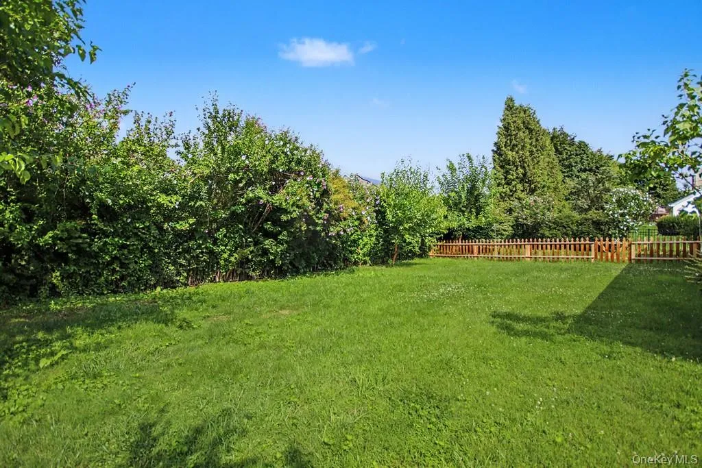 17 Talbot Avenue, Beacon, NY, 3 Bedrooms Bedrooms, 9 Rooms Rooms,2 BathroomsBathrooms,Residential,For Rent,Talbot,0,1032524 17 Talbot Avenue, Beacon, NY, 3 Bedrooms Bedrooms, 9 Rooms Rooms,2 BathroomsBathrooms,Residential,For Rent,Talbot,0,1032524