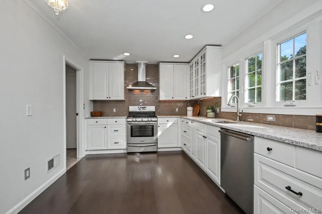17 Talbot Avenue, Beacon, NY, 3 Bedrooms Bedrooms, 9 Rooms Rooms,2 BathroomsBathrooms,Residential,For Rent,Talbot,0,1032524 17 Talbot Avenue, Beacon, NY, 3 Bedrooms Bedrooms, 9 Rooms Rooms,2 BathroomsBathrooms,Residential,For Rent,Talbot,0,1032524