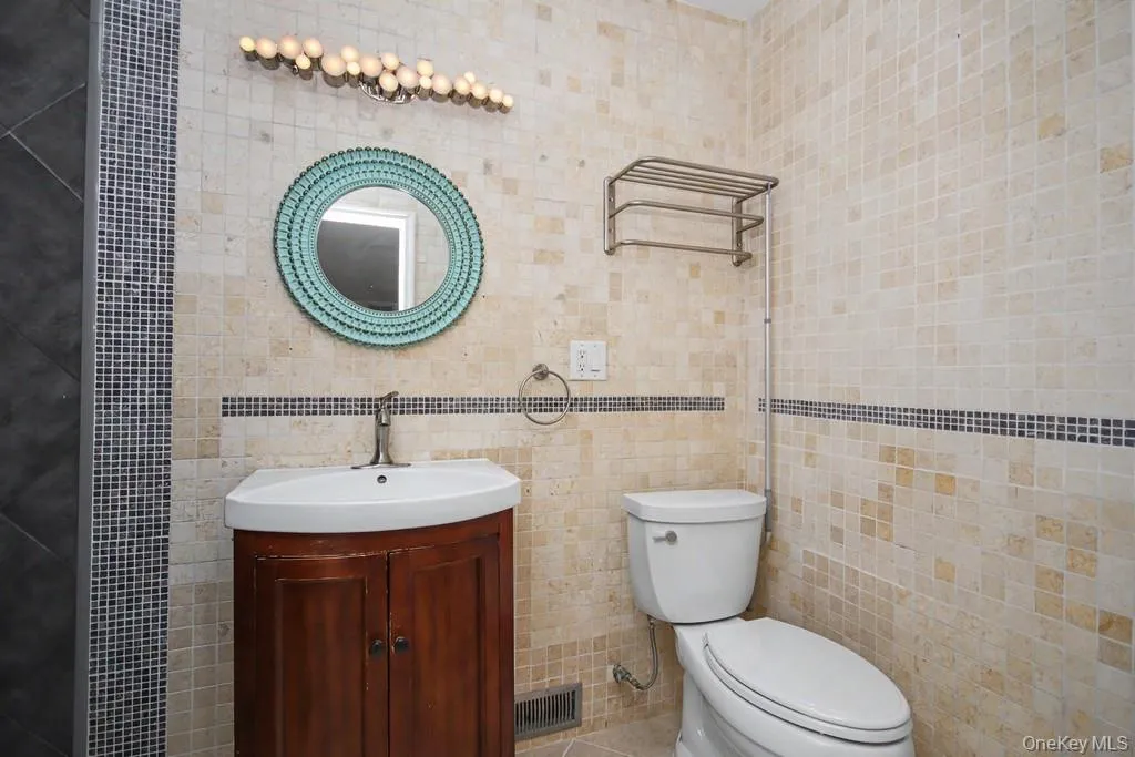 17 Talbot Avenue, Beacon, NY, 3 Bedrooms Bedrooms, 9 Rooms Rooms,2 BathroomsBathrooms,Residential,For Rent,Talbot,0,1032524 17 Talbot Avenue, Beacon, NY, 3 Bedrooms Bedrooms, 9 Rooms Rooms,2 BathroomsBathrooms,Residential,For Rent,Talbot,0,1032524