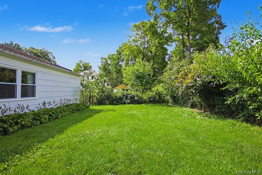 17 Talbot Avenue, Beacon, NY, 3 Bedrooms Bedrooms, 9 Rooms Rooms,2 BathroomsBathrooms,Residential,For Rent,Talbot,0,1032524 17 Talbot Avenue, Beacon, NY, 3 Bedrooms Bedrooms, 9 Rooms Rooms,2 BathroomsBathrooms,Residential,For Rent,Talbot,0,1032524