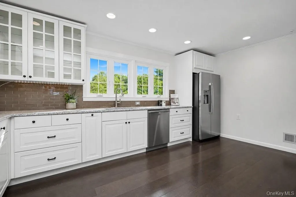 17 Talbot Avenue, Beacon, NY, 3 Bedrooms Bedrooms, 9 Rooms Rooms,2 BathroomsBathrooms,Residential,For Rent,Talbot,0,1032524 17 Talbot Avenue, Beacon, NY, 3 Bedrooms Bedrooms, 9 Rooms Rooms,2 BathroomsBathrooms,Residential,For Rent,Talbot,0,1032524