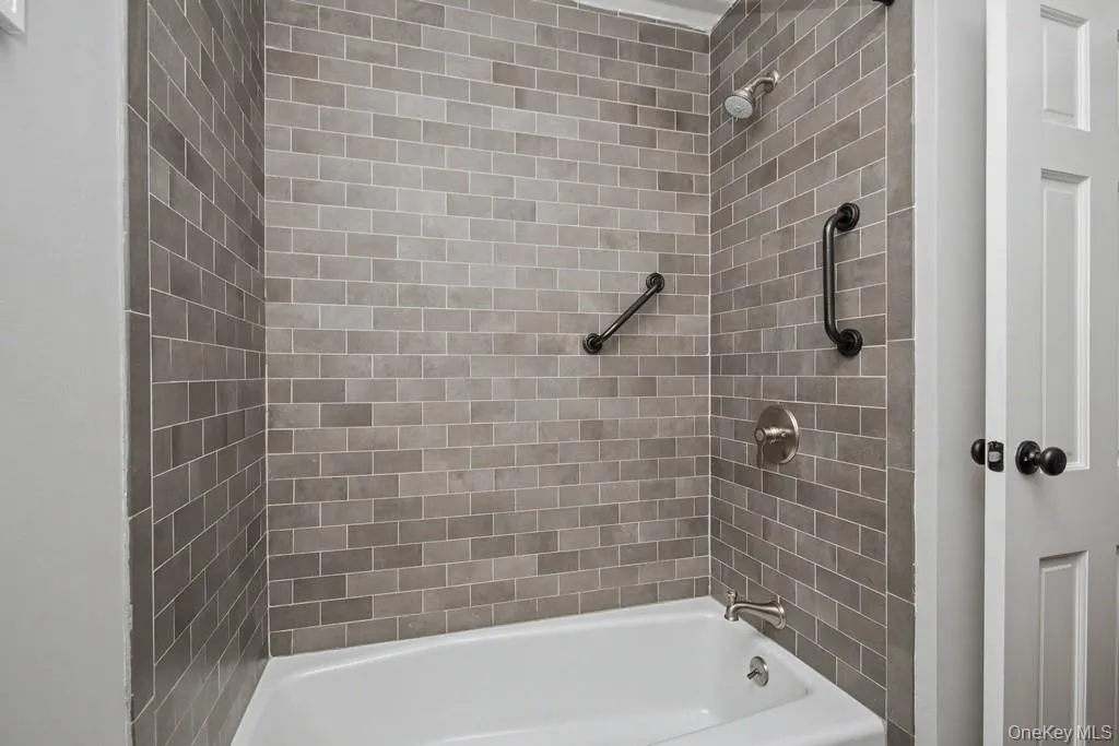 17 Talbot Avenue, Beacon, NY, 3 Bedrooms Bedrooms, 9 Rooms Rooms,2 BathroomsBathrooms,Residential,For Rent,Talbot,0,1032524 17 Talbot Avenue, Beacon, NY, 3 Bedrooms Bedrooms, 9 Rooms Rooms,2 BathroomsBathrooms,Residential,For Rent,Talbot,0,1032524