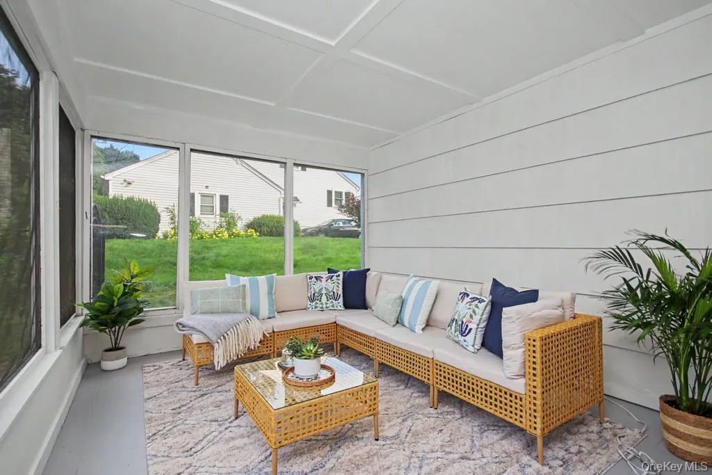 17 Talbot Avenue, Beacon, NY, 3 Bedrooms Bedrooms, 9 Rooms Rooms,2 BathroomsBathrooms,Residential,For Rent,Talbot,0,1032524 17 Talbot Avenue, Beacon, NY, 3 Bedrooms Bedrooms, 9 Rooms Rooms,2 BathroomsBathrooms,Residential,For Rent,Talbot,0,1032524