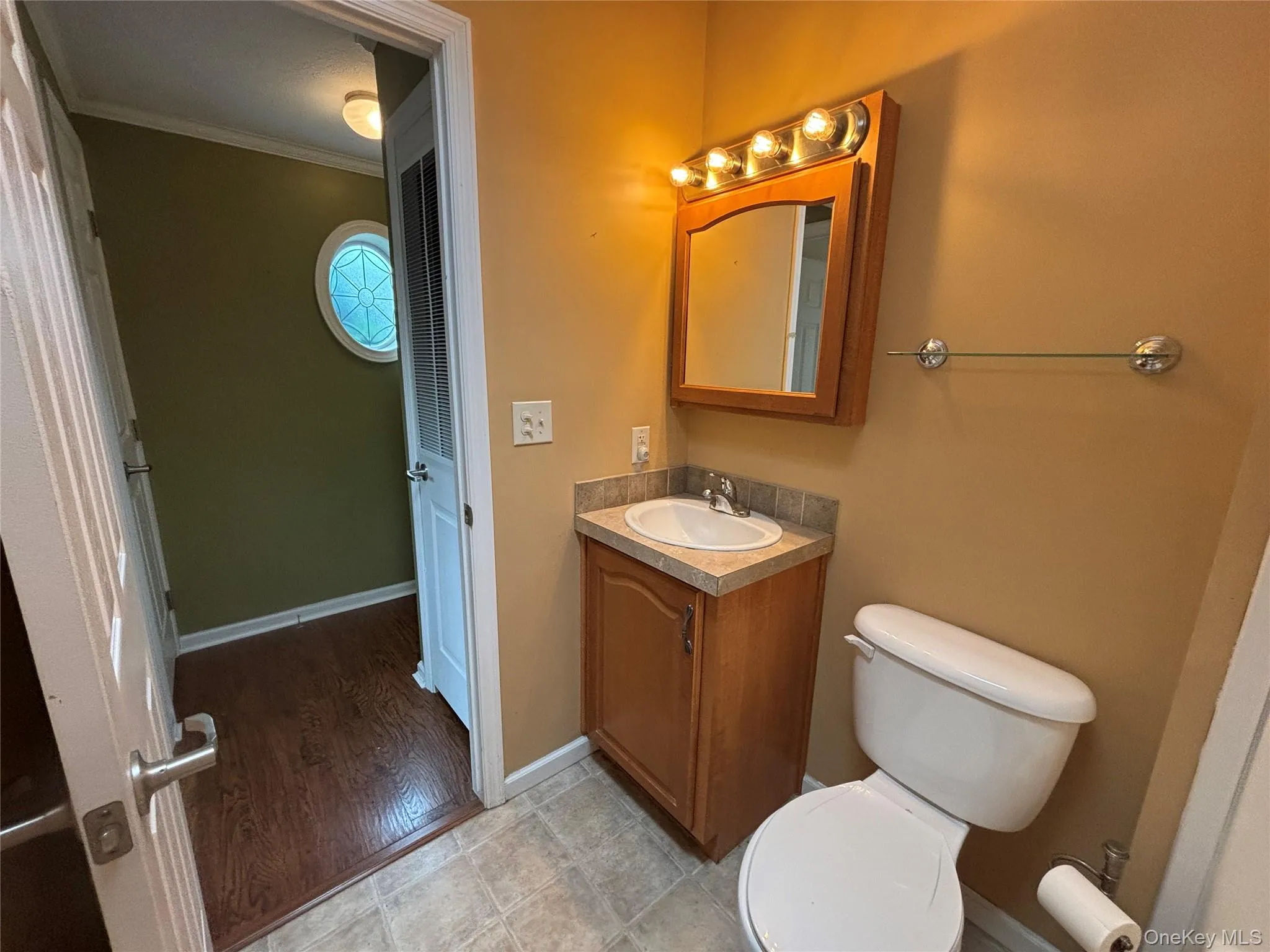 1661 Old Country Road, Riverhead, NY, 2 Bedrooms Bedrooms, 6 Rooms Rooms,2 BathroomsBathrooms,Residential,For Rent,Old Country,0,1032525 1661 Old Country Road, Riverhead, NY, 2 Bedrooms Bedrooms, 6 Rooms Rooms,2 BathroomsBathrooms,Residential,For Rent,Old Country,0,1032525
