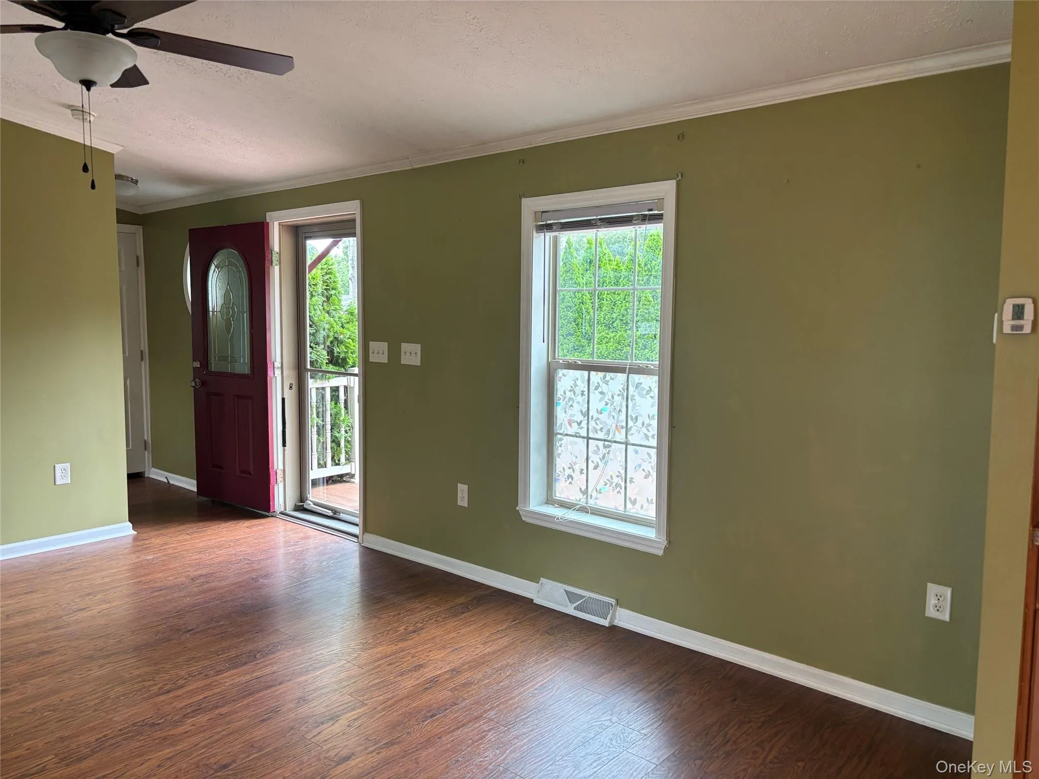 1661 Old Country Road, Riverhead, NY, 2 Bedrooms Bedrooms, 6 Rooms Rooms,2 BathroomsBathrooms,Residential,For Rent,Old Country,0,1032525 1661 Old Country Road, Riverhead, NY, 2 Bedrooms Bedrooms, 6 Rooms Rooms,2 BathroomsBathrooms,Residential,For Rent,Old Country,0,1032525