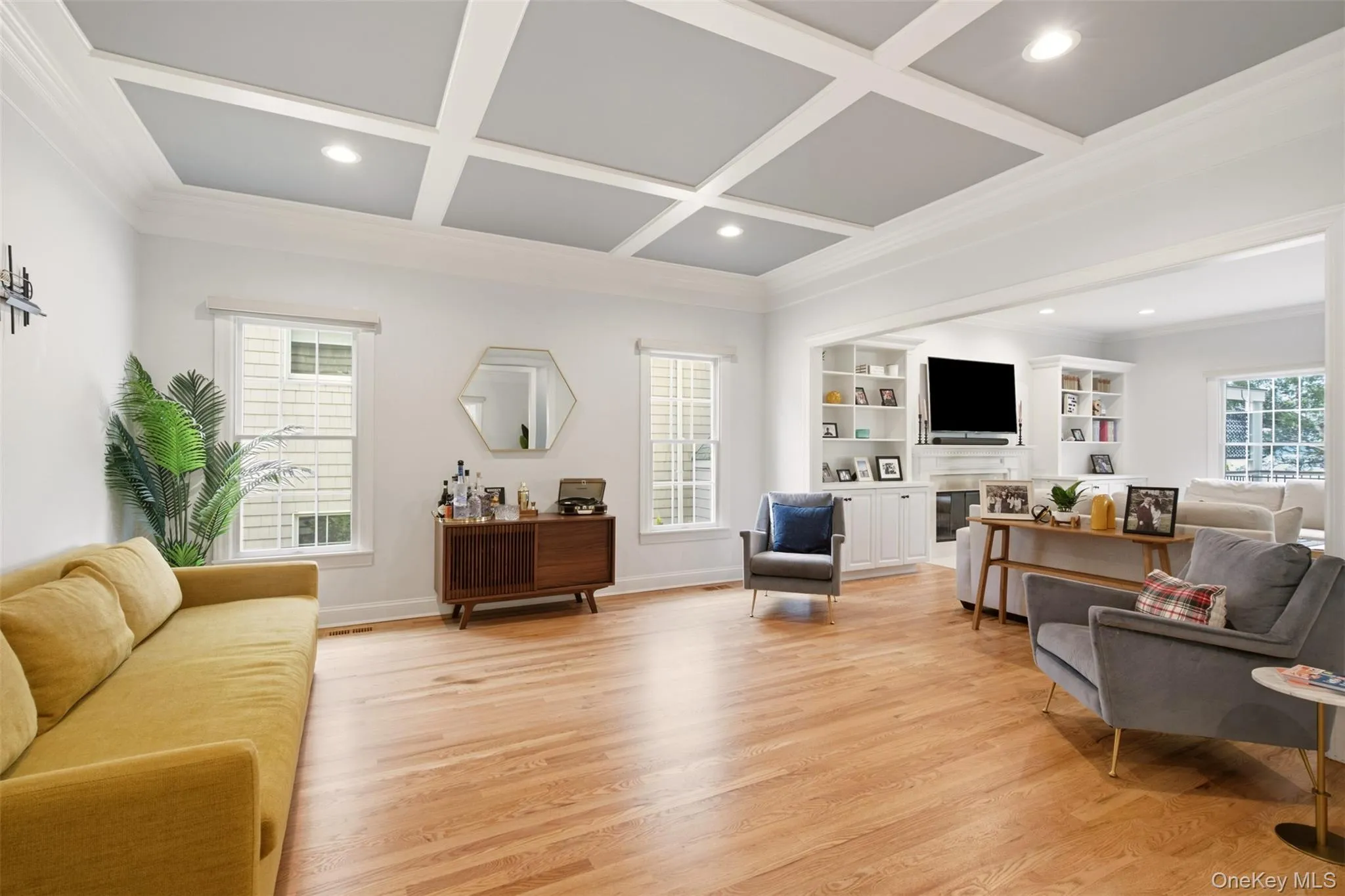 114 Eatons Neck Road, Huntington, NY, 4 Bedrooms Bedrooms, 9 Rooms Rooms,2 BathroomsBathrooms,Residential,For Rent,Eatons Neck,0,1032526 114 Eatons Neck Road, Huntington, NY, 4 Bedrooms Bedrooms, 9 Rooms Rooms,2 BathroomsBathrooms,Residential,For Rent,Eatons Neck,0,1032526