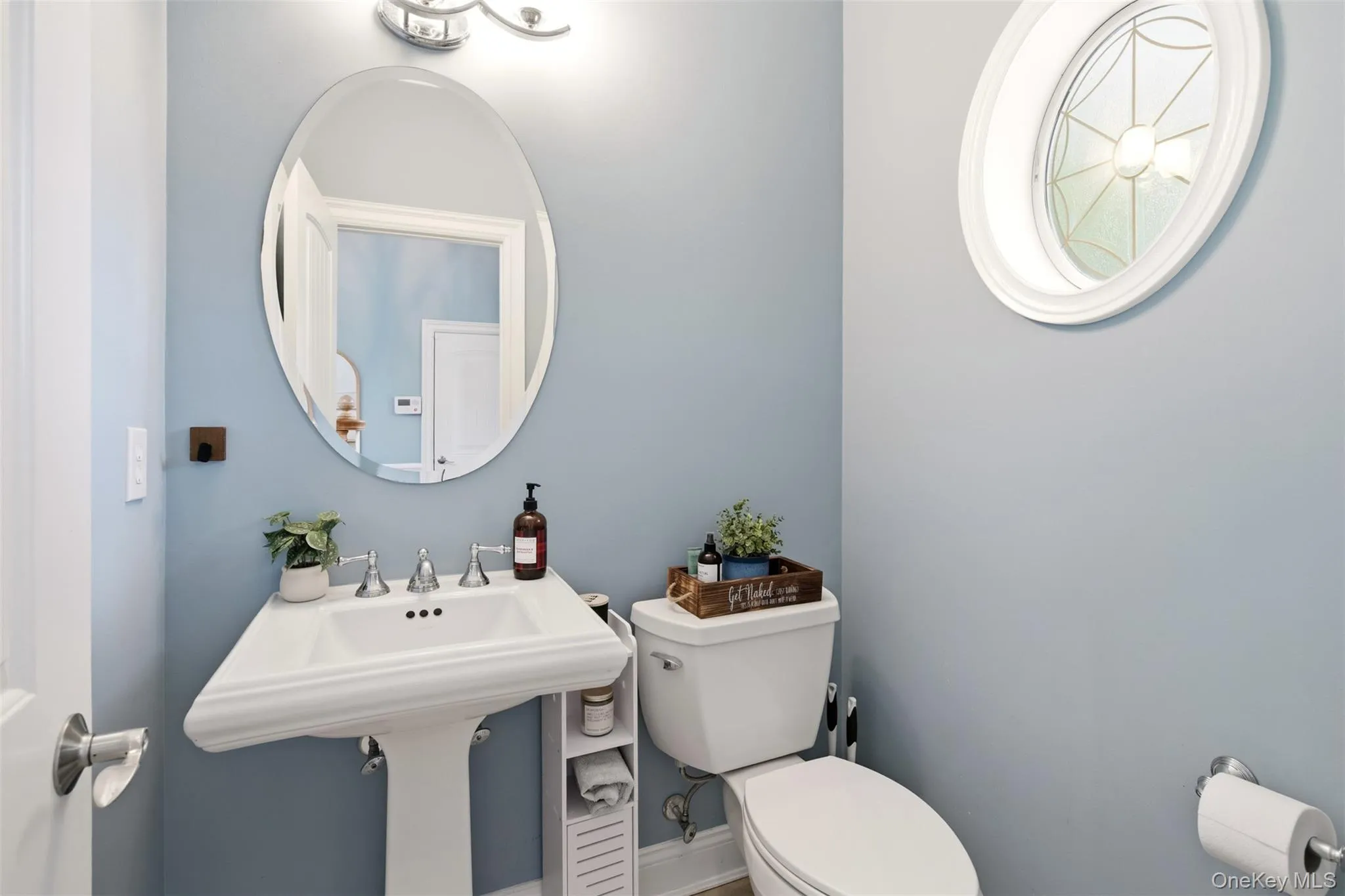 114 Eatons Neck Road, Huntington, NY, 4 Bedrooms Bedrooms, 9 Rooms Rooms,2 BathroomsBathrooms,Residential,For Rent,Eatons Neck,0,1032526 114 Eatons Neck Road, Huntington, NY, 4 Bedrooms Bedrooms, 9 Rooms Rooms,2 BathroomsBathrooms,Residential,For Rent,Eatons Neck,0,1032526