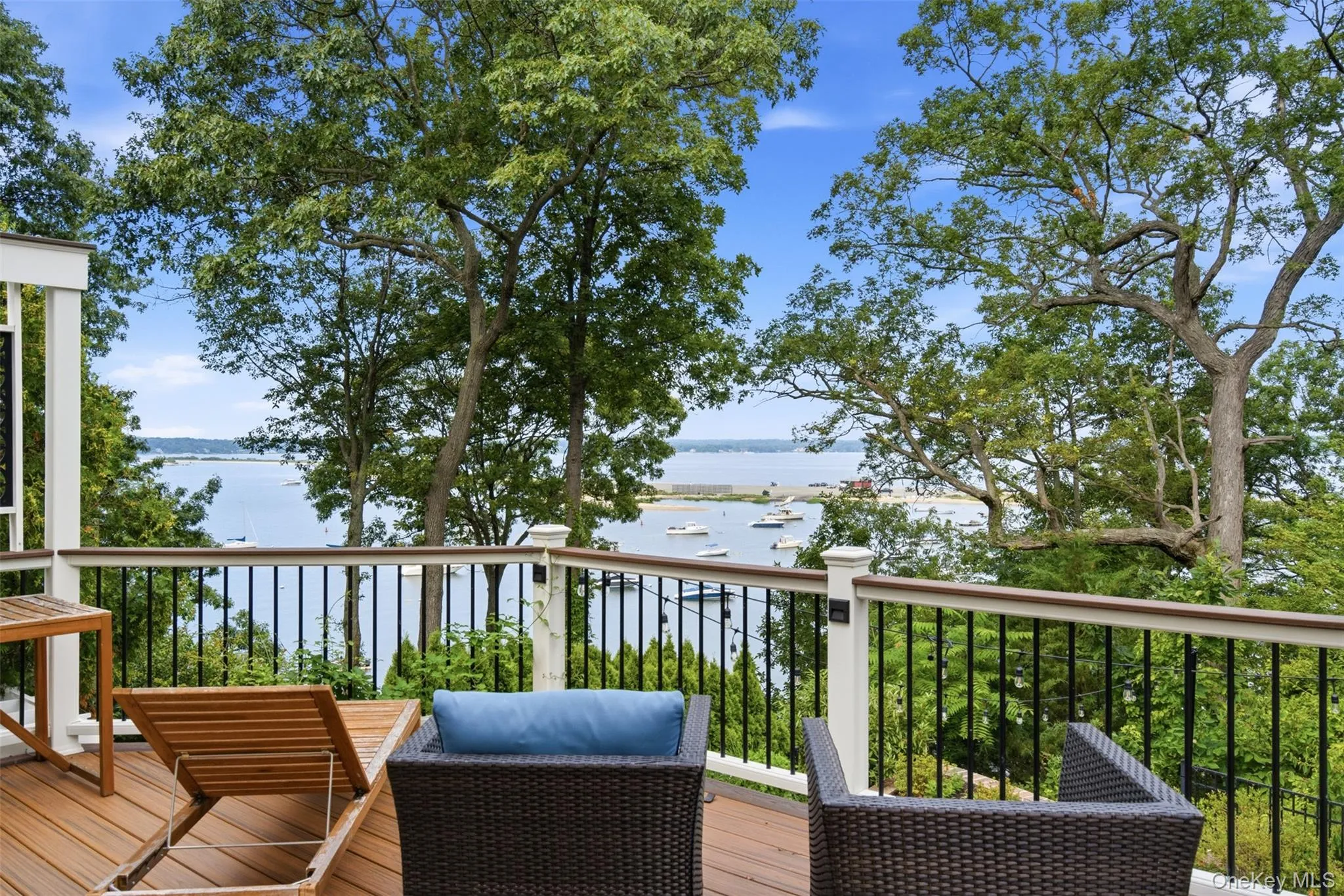 114 Eatons Neck Road, Huntington, NY, 4 Bedrooms Bedrooms, 9 Rooms Rooms,2 BathroomsBathrooms,Residential,For Rent,Eatons Neck,0,1032526 114 Eatons Neck Road, Huntington, NY, 4 Bedrooms Bedrooms, 9 Rooms Rooms,2 BathroomsBathrooms,Residential,For Rent,Eatons Neck,0,1032526