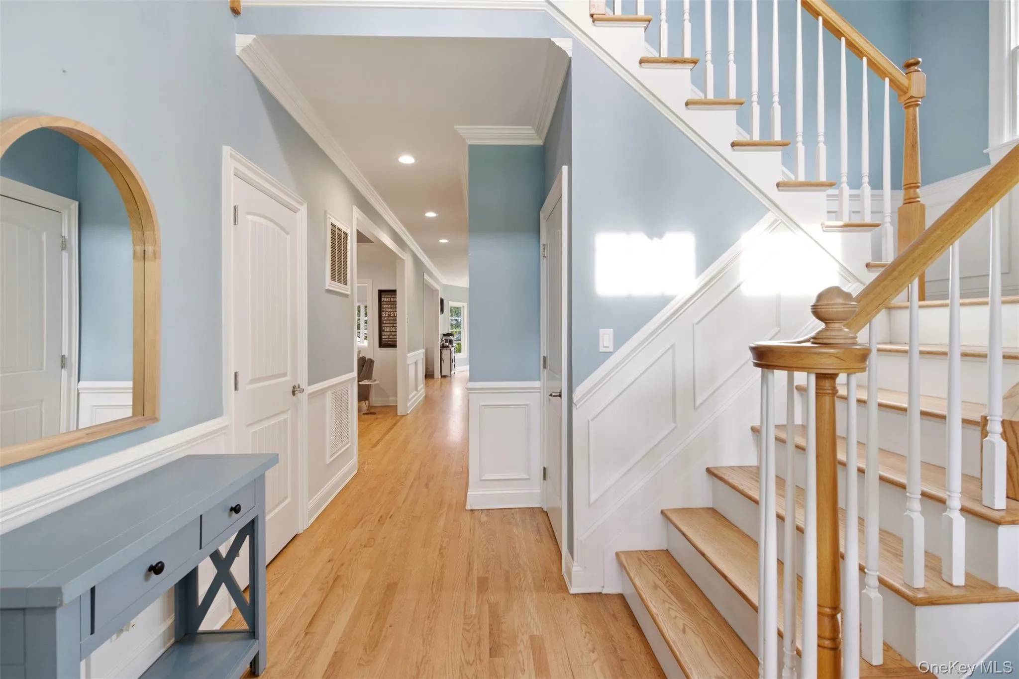 114 Eatons Neck Road, Huntington, NY, 4 Bedrooms Bedrooms, 9 Rooms Rooms,2 BathroomsBathrooms,Residential,For Rent,Eatons Neck,0,1032526 114 Eatons Neck Road, Huntington, NY, 4 Bedrooms Bedrooms, 9 Rooms Rooms,2 BathroomsBathrooms,Residential,For Rent,Eatons Neck,0,1032526