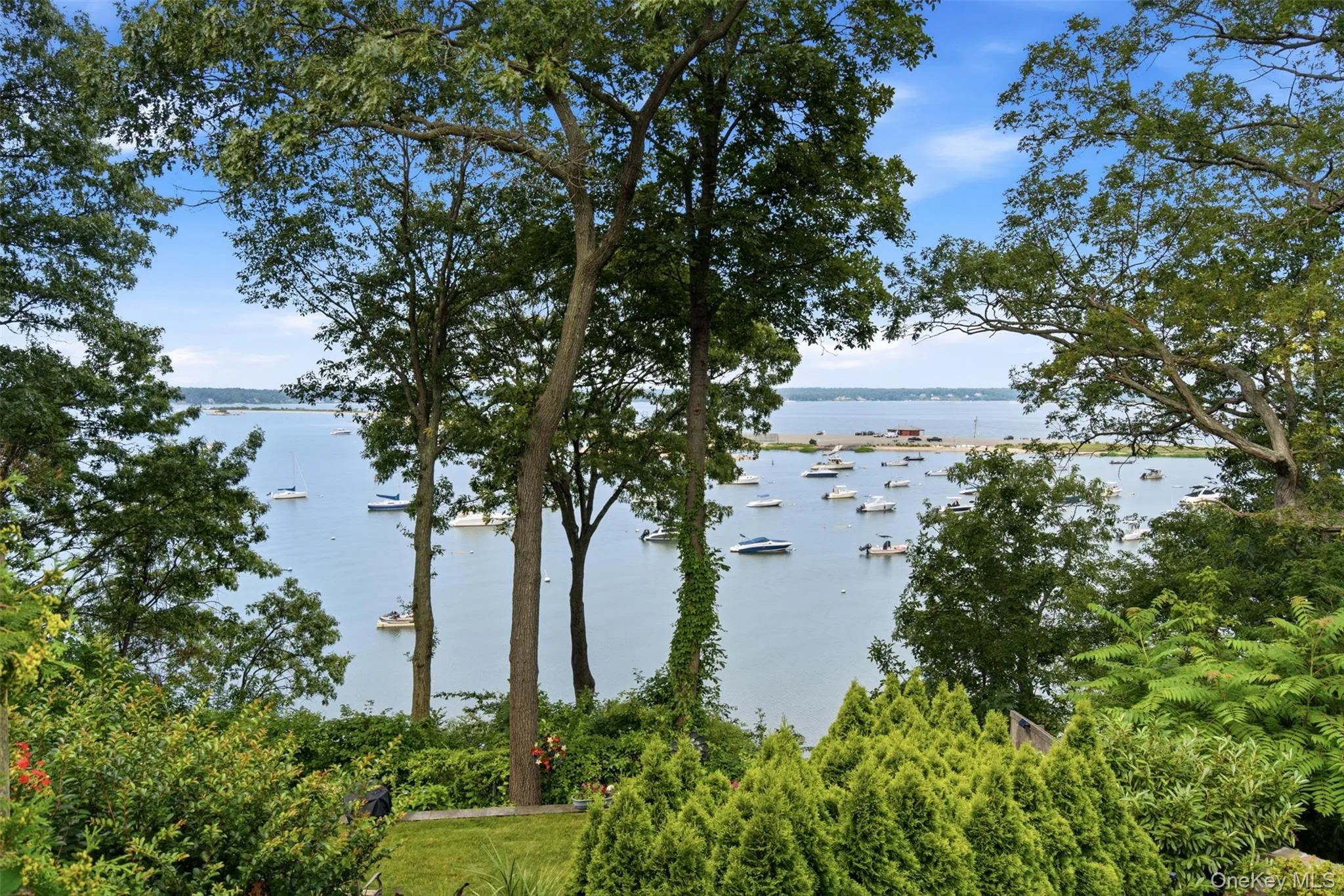 114 Eatons Neck Road, Huntington, NY, 4 Bedrooms Bedrooms, 9 Rooms Rooms,2 BathroomsBathrooms,Residential,For Rent,Eatons Neck,0,1032526 114 Eatons Neck Road, Huntington, NY, 4 Bedrooms Bedrooms, 9 Rooms Rooms,2 BathroomsBathrooms,Residential,For Rent,Eatons Neck,0,1032526