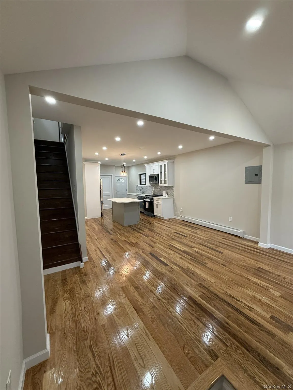 8915 86th Street, New York, NY, 4 Bedrooms Bedrooms, 6 Rooms Rooms,3 BathroomsBathrooms,Residential,For Rent,86th,0,1032527 8915 86th Street, New York, NY, 4 Bedrooms Bedrooms, 6 Rooms Rooms,3 BathroomsBathrooms,Residential,For Rent,86th,0,1032527