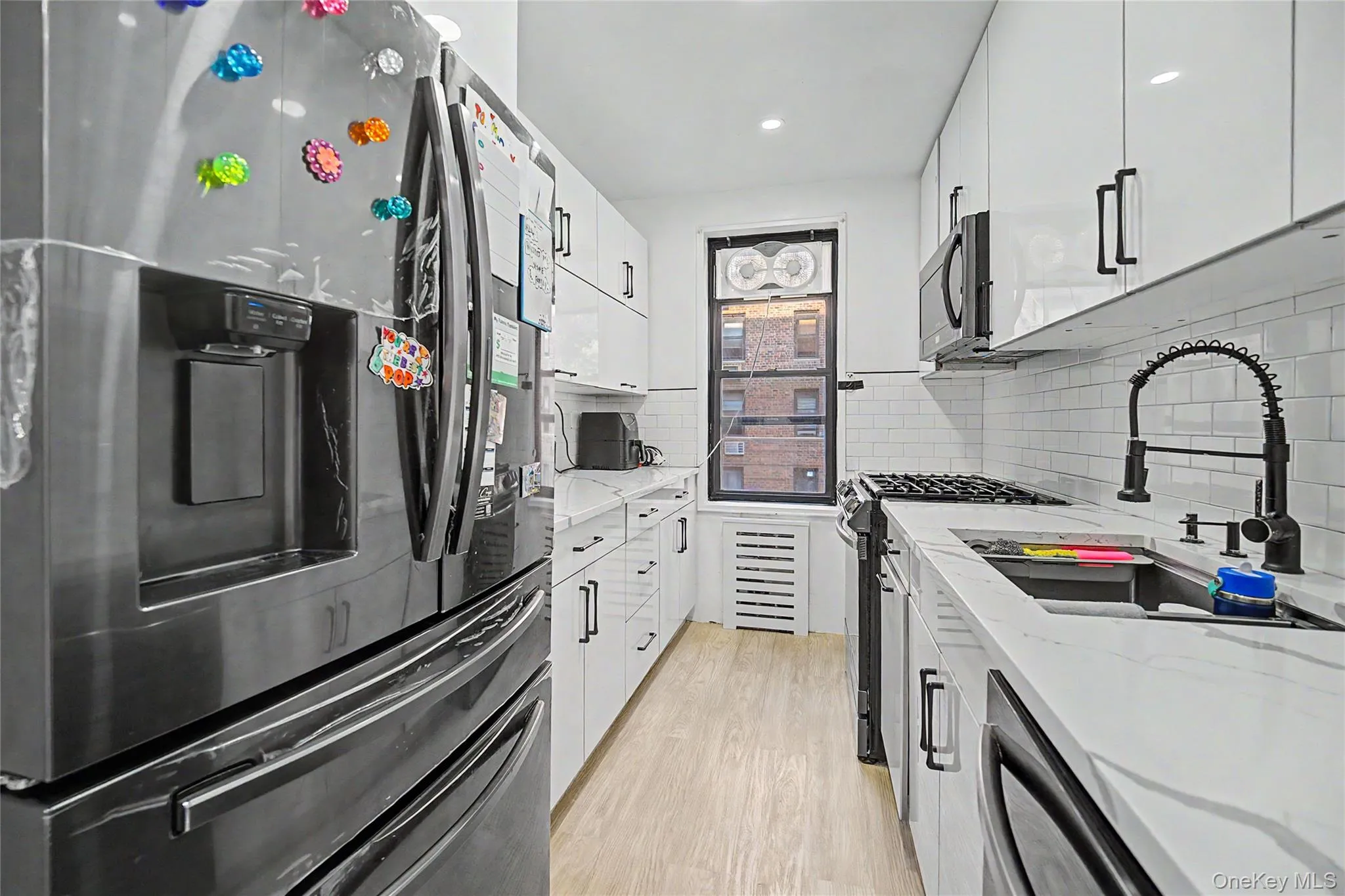 226-26 Union Turnpike, New York, NY, 2 Bedrooms Bedrooms, 5 Rooms Rooms,1 BathroomBathrooms,Residential,For Rent,Union Turnpike,0,1032528 226-26 Union Turnpike, New York, NY, 2 Bedrooms Bedrooms, 5 Rooms Rooms,1 BathroomBathrooms,Residential,For Rent,Union Turnpike,0,1032528
