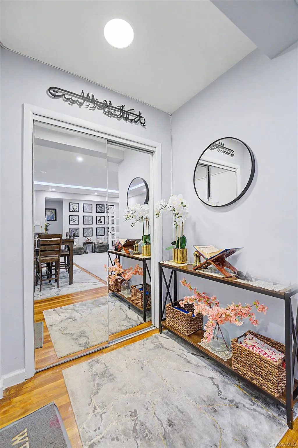 226-26 Union Turnpike, New York, NY, 2 Bedrooms Bedrooms, 5 Rooms Rooms,1 BathroomBathrooms,Residential,For Rent,Union Turnpike,0,1032528 226-26 Union Turnpike, New York, NY, 2 Bedrooms Bedrooms, 5 Rooms Rooms,1 BathroomBathrooms,Residential,For Rent,Union Turnpike,0,1032528