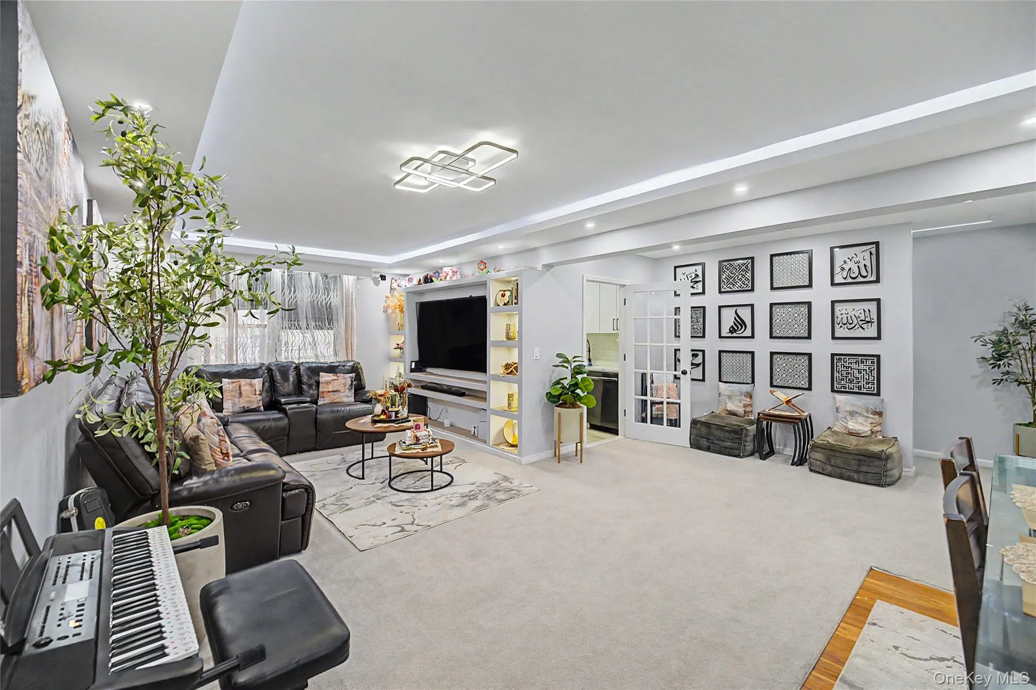 226-26 Union Turnpike, New York, NY, 2 Bedrooms Bedrooms, 5 Rooms Rooms,1 BathroomBathrooms,Residential,For Rent,Union Turnpike,0,1032528 226-26 Union Turnpike, New York, NY, 2 Bedrooms Bedrooms, 5 Rooms Rooms,1 BathroomBathrooms,Residential,For Rent,Union Turnpike,0,1032528