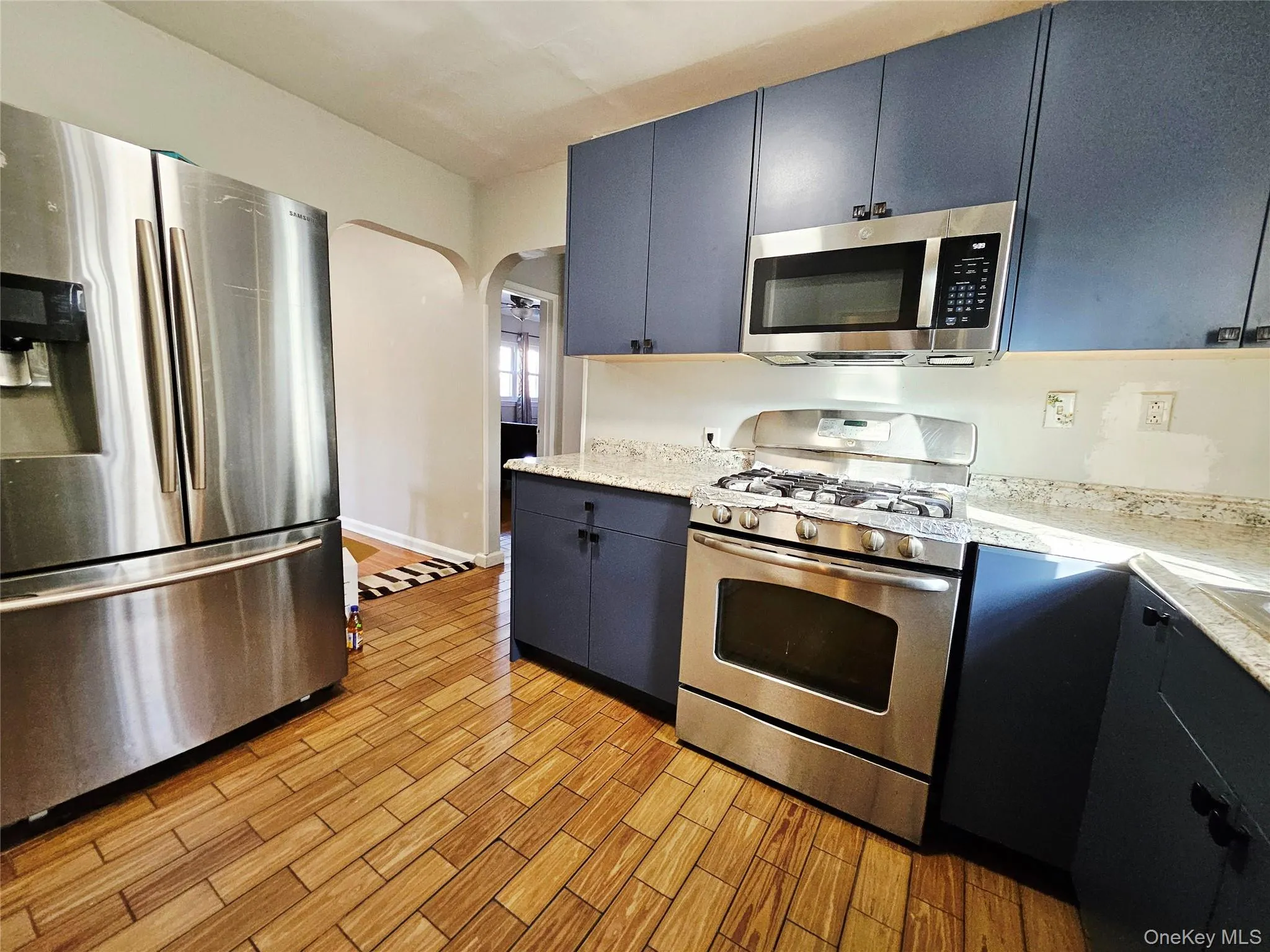 8333 251st Street, New York, NY, 4 Bedrooms Bedrooms, 11 Rooms Rooms,3 BathroomsBathrooms,Residential,For Rent,251st,0,1032529 8333 251st Street, New York, NY, 4 Bedrooms Bedrooms, 11 Rooms Rooms,3 BathroomsBathrooms,Residential,For Rent,251st,0,1032529