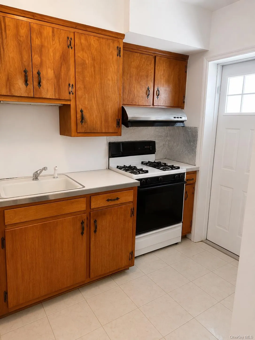1019 116th Street, New York, NY, 2 Bedrooms Bedrooms, 5 Rooms Rooms,2 BathroomsBathrooms,Residential,For Rent,116th,0,1032533 1019 116th Street, New York, NY, 2 Bedrooms Bedrooms, 5 Rooms Rooms,2 BathroomsBathrooms,Residential,For Rent,116th,0,1032533