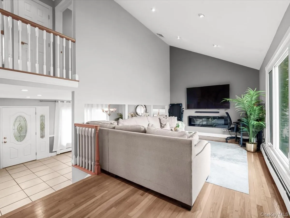 301 22nd Street, Babylon, NY, 3 Bedrooms Bedrooms, 9 Rooms Rooms,2 BathroomsBathrooms,Residential,For Rent,22nd,0,1032535 301 22nd Street, Babylon, NY, 3 Bedrooms Bedrooms, 9 Rooms Rooms,2 BathroomsBathrooms,Residential,For Rent,22nd,0,1032535