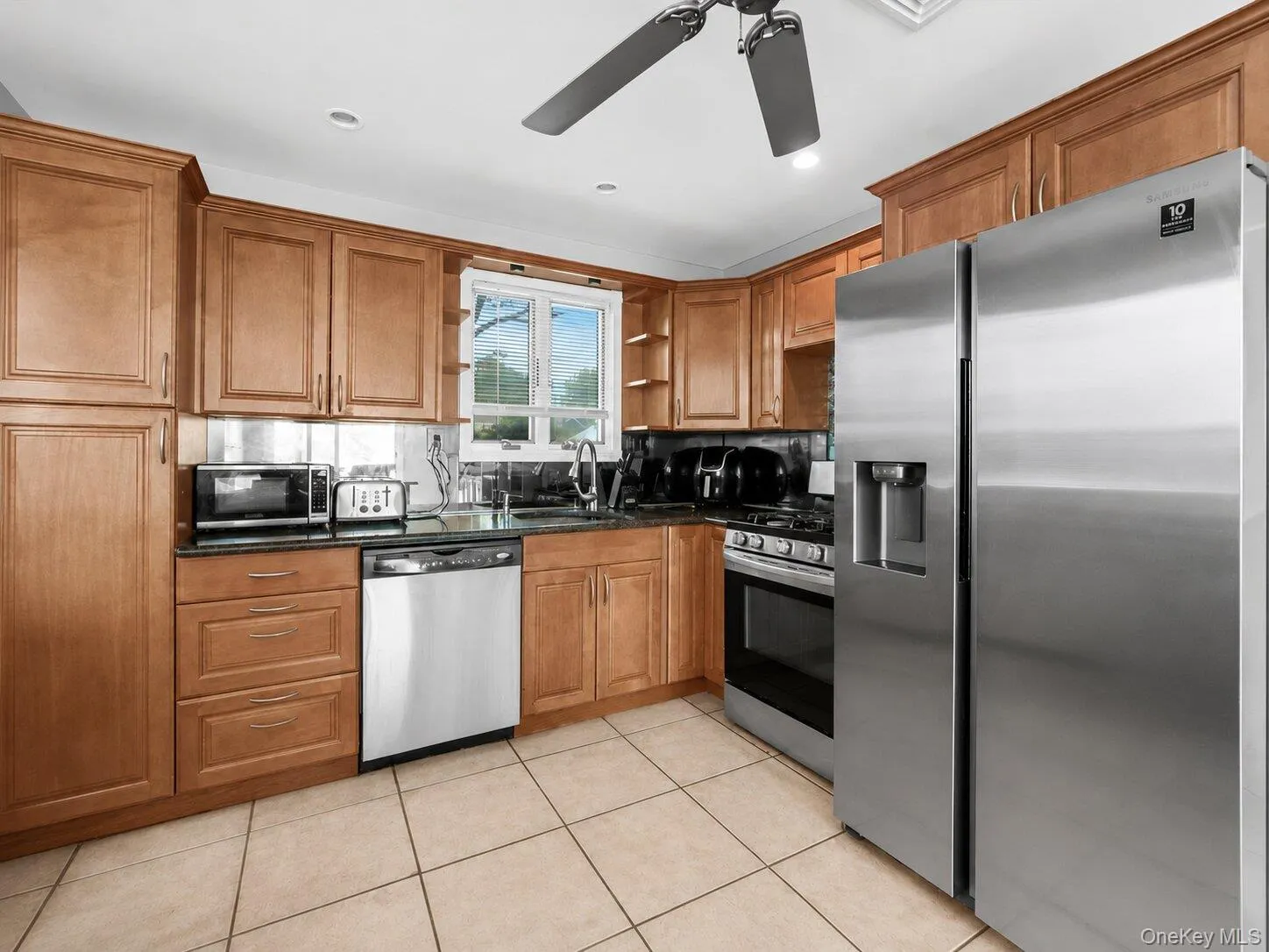 301 22nd Street, Babylon, NY, 3 Bedrooms Bedrooms, 9 Rooms Rooms,2 BathroomsBathrooms,Residential,For Rent,22nd,0,1032535 301 22nd Street, Babylon, NY, 3 Bedrooms Bedrooms, 9 Rooms Rooms,2 BathroomsBathrooms,Residential,For Rent,22nd,0,1032535