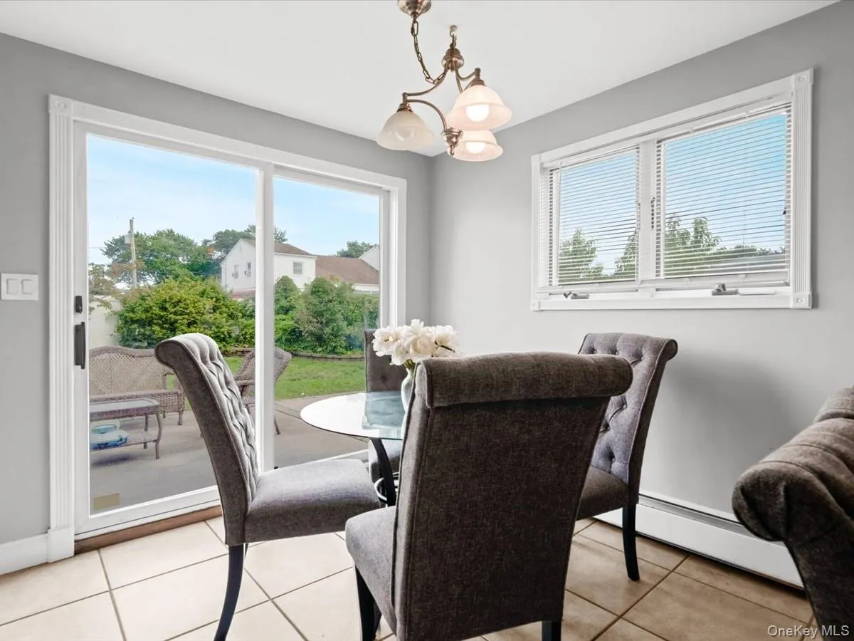301 22nd Street, Babylon, NY, 3 Bedrooms Bedrooms, 9 Rooms Rooms,2 BathroomsBathrooms,Residential,For Rent,22nd,0,1032535 301 22nd Street, Babylon, NY, 3 Bedrooms Bedrooms, 9 Rooms Rooms,2 BathroomsBathrooms,Residential,For Rent,22nd,0,1032535