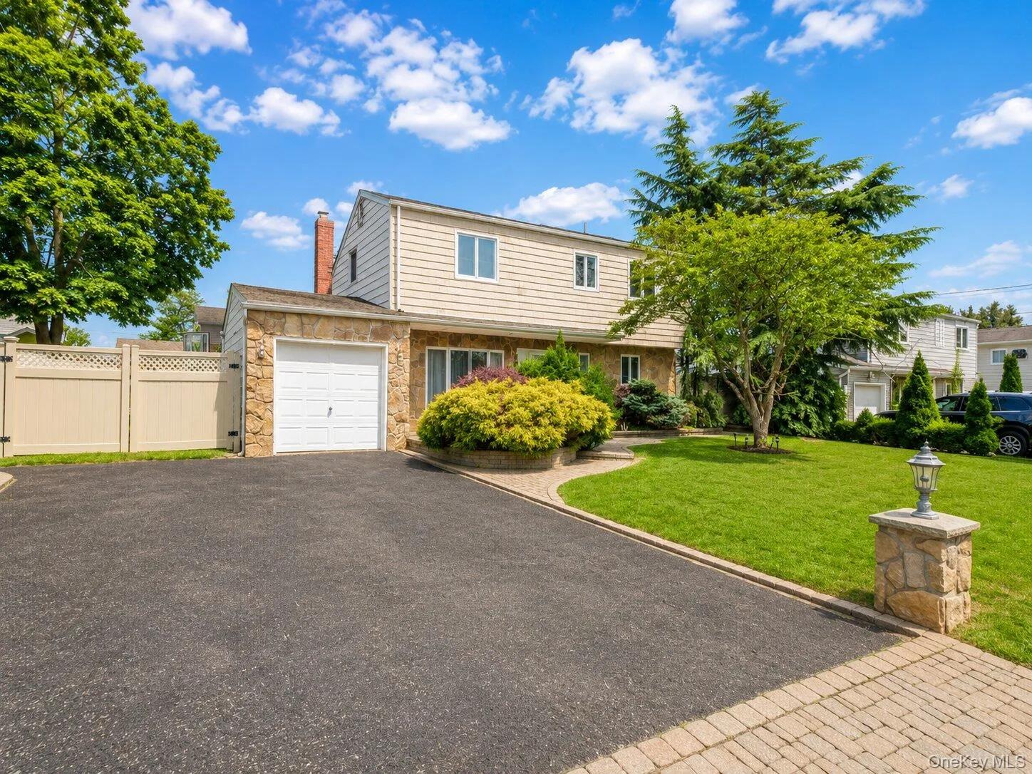 301 22nd Street, Babylon, NY, 3 Bedrooms Bedrooms, 9 Rooms Rooms,2 BathroomsBathrooms,Residential,For Rent,22nd,0,1032535 301 22nd Street, Babylon, NY, 3 Bedrooms Bedrooms, 9 Rooms Rooms,2 BathroomsBathrooms,Residential,For Rent,22nd,0,1032535