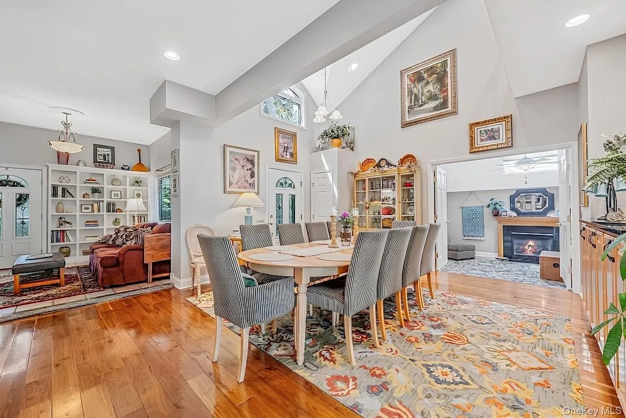 24 Luther Place, Huntington, NY, 4 Bedrooms Bedrooms, 9 Rooms Rooms,2 BathroomsBathrooms,Residential,For Rent,Luther,0,1032536 24 Luther Place, Huntington, NY, 4 Bedrooms Bedrooms, 9 Rooms Rooms,2 BathroomsBathrooms,Residential,For Rent,Luther,0,1032536
