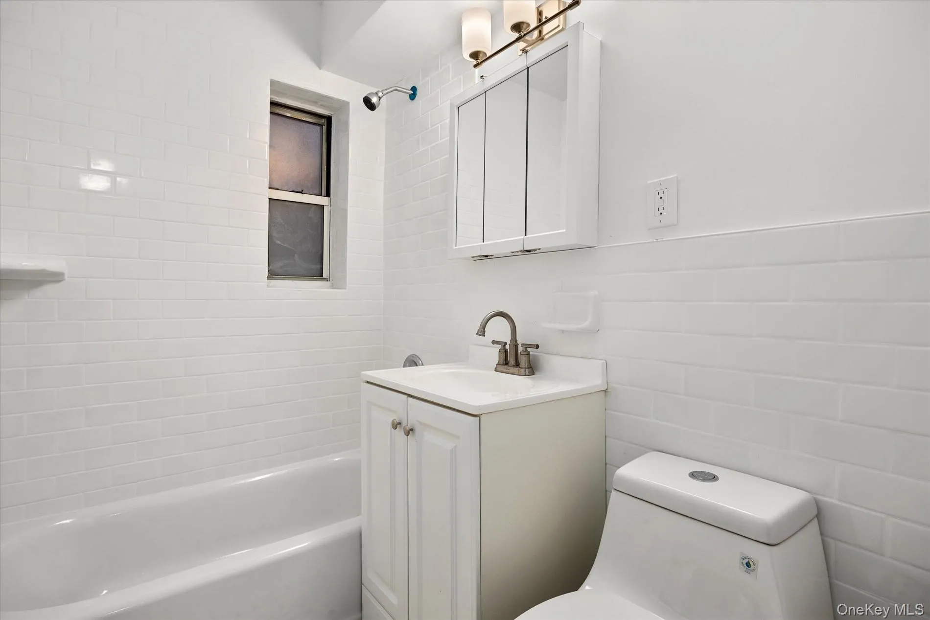 67-30 Clyde Street, New York, NY, 2 Bedrooms Bedrooms, 4 Rooms Rooms,1 BathroomBathrooms,Residential Lease,For Rent,Clyde,0,1032538 67-30 Clyde Street, New York, NY, 2 Bedrooms Bedrooms, 4 Rooms Rooms,1 BathroomBathrooms,Residential Lease,For Rent,Clyde,0,1032538