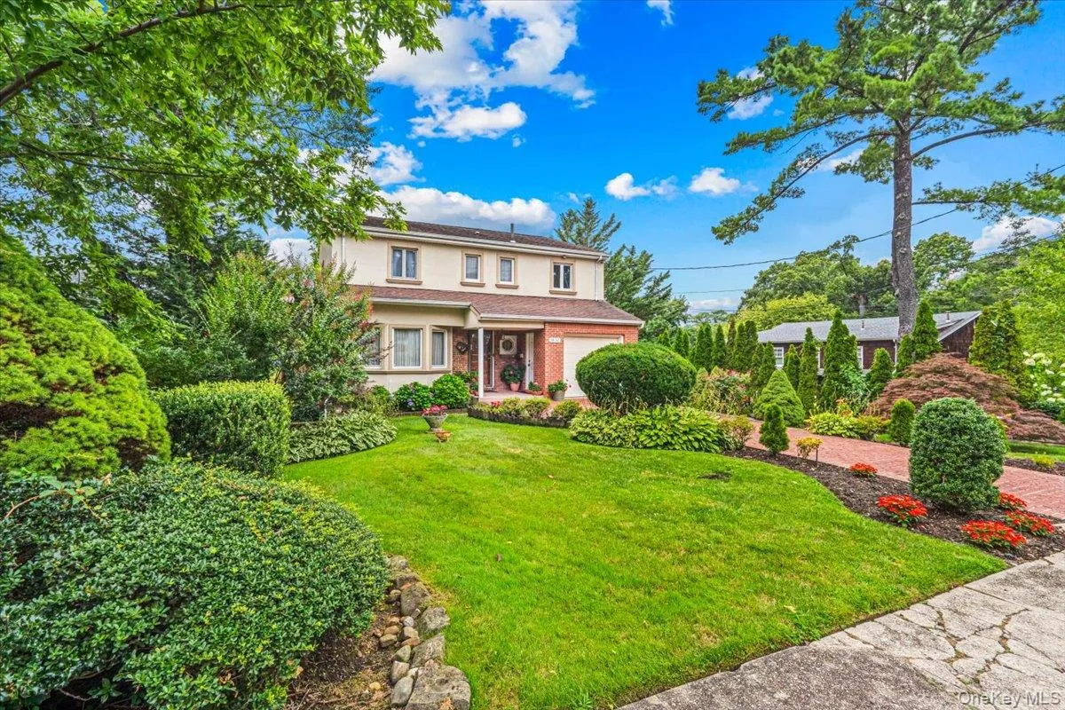 3850 Hillcrest Avenue, New York, NY, 5 Bedrooms Bedrooms, 11 Rooms Rooms,3 BathroomsBathrooms,Residential,For Rent,Hillcrest,0,1032539 3850 Hillcrest Avenue, New York, NY, 5 Bedrooms Bedrooms, 11 Rooms Rooms,3 BathroomsBathrooms,Residential,For Rent,Hillcrest,0,1032539