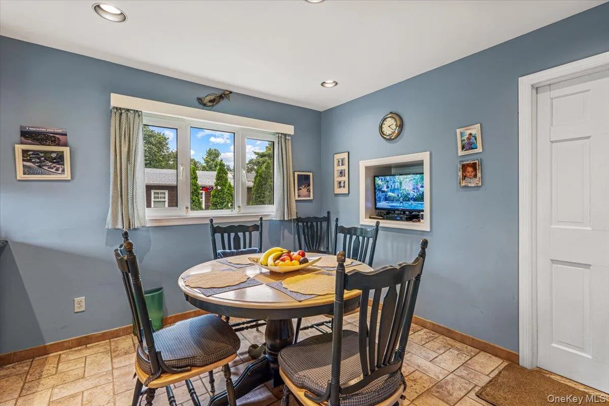 3850 Hillcrest Avenue, New York, NY, 5 Bedrooms Bedrooms, 11 Rooms Rooms,3 BathroomsBathrooms,Residential,For Rent,Hillcrest,0,1032539 3850 Hillcrest Avenue, New York, NY, 5 Bedrooms Bedrooms, 11 Rooms Rooms,3 BathroomsBathrooms,Residential,For Rent,Hillcrest,0,1032539