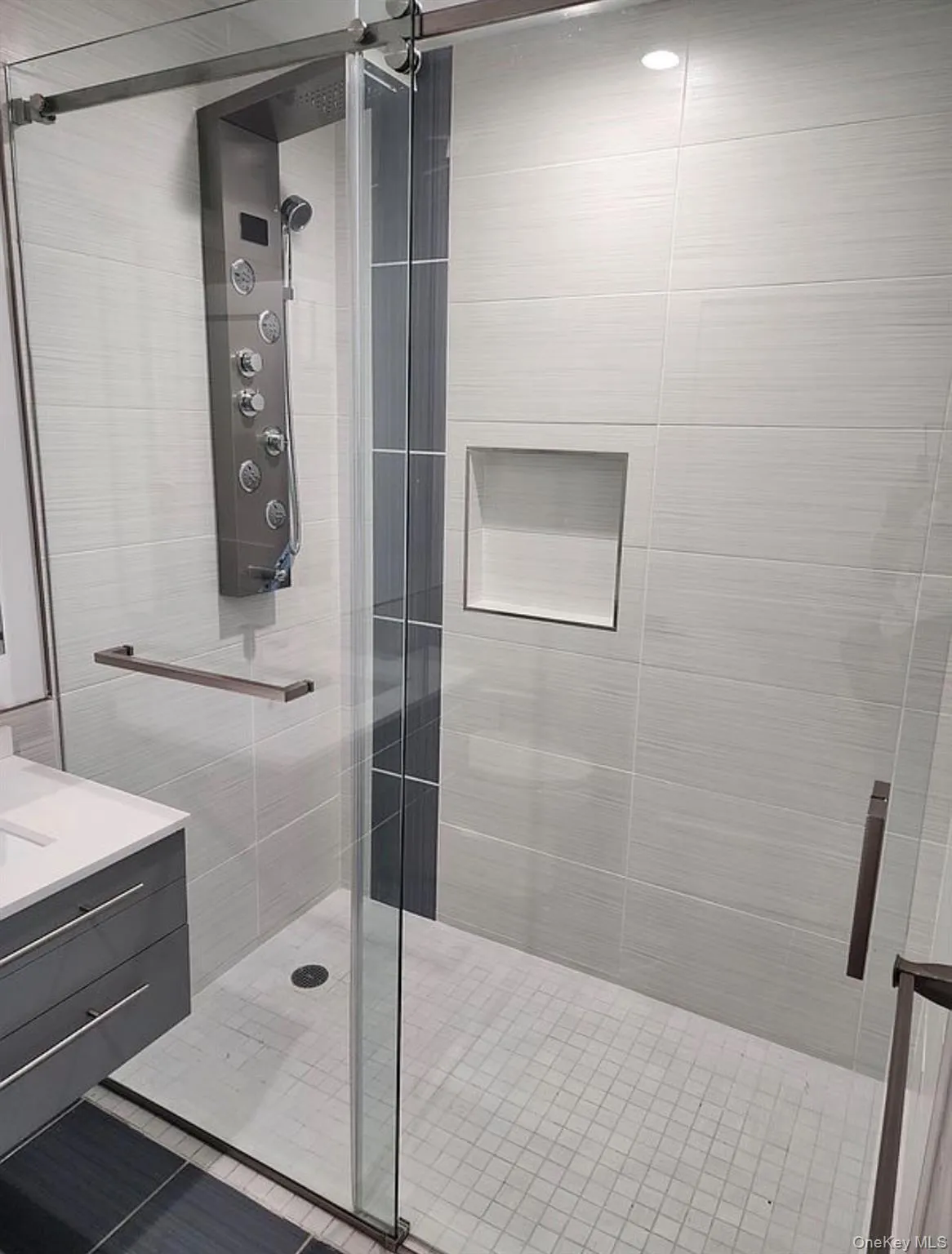 1440 31st Avenue, New York, NY, 1 Bedroom Bedrooms, 3 Rooms Rooms,1 BathroomBathrooms,Residential,For Rent,31st,0,1032546 1440 31st Avenue, New York, NY, 1 Bedroom Bedrooms, 3 Rooms Rooms,1 BathroomBathrooms,Residential,For Rent,31st,0,1032546