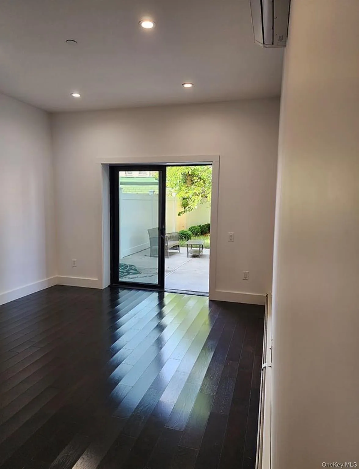 1440 31st Avenue, New York, NY, 1 Bedroom Bedrooms, 3 Rooms Rooms,1 BathroomBathrooms,Residential,For Rent,31st,0,1032546 1440 31st Avenue, New York, NY, 1 Bedroom Bedrooms, 3 Rooms Rooms,1 BathroomBathrooms,Residential,For Rent,31st,0,1032546