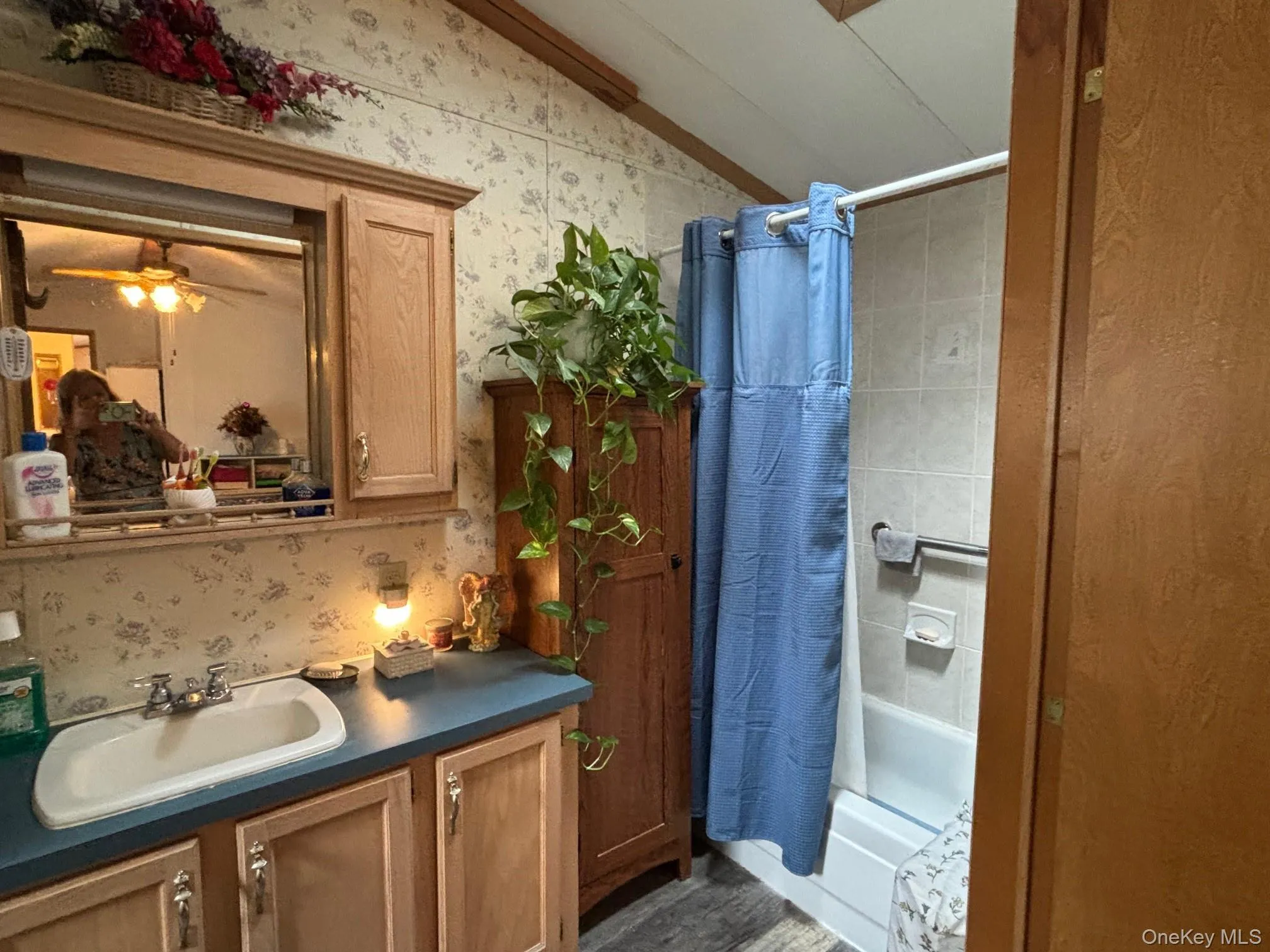 1661 Old Country Road, Riverhead, NY, 2 Bedrooms Bedrooms, 5 Rooms Rooms,2 BathroomsBathrooms,Residential,For Rent,Old Country,0,1032547 1661 Old Country Road, Riverhead, NY, 2 Bedrooms Bedrooms, 5 Rooms Rooms,2 BathroomsBathrooms,Residential,For Rent,Old Country,0,1032547