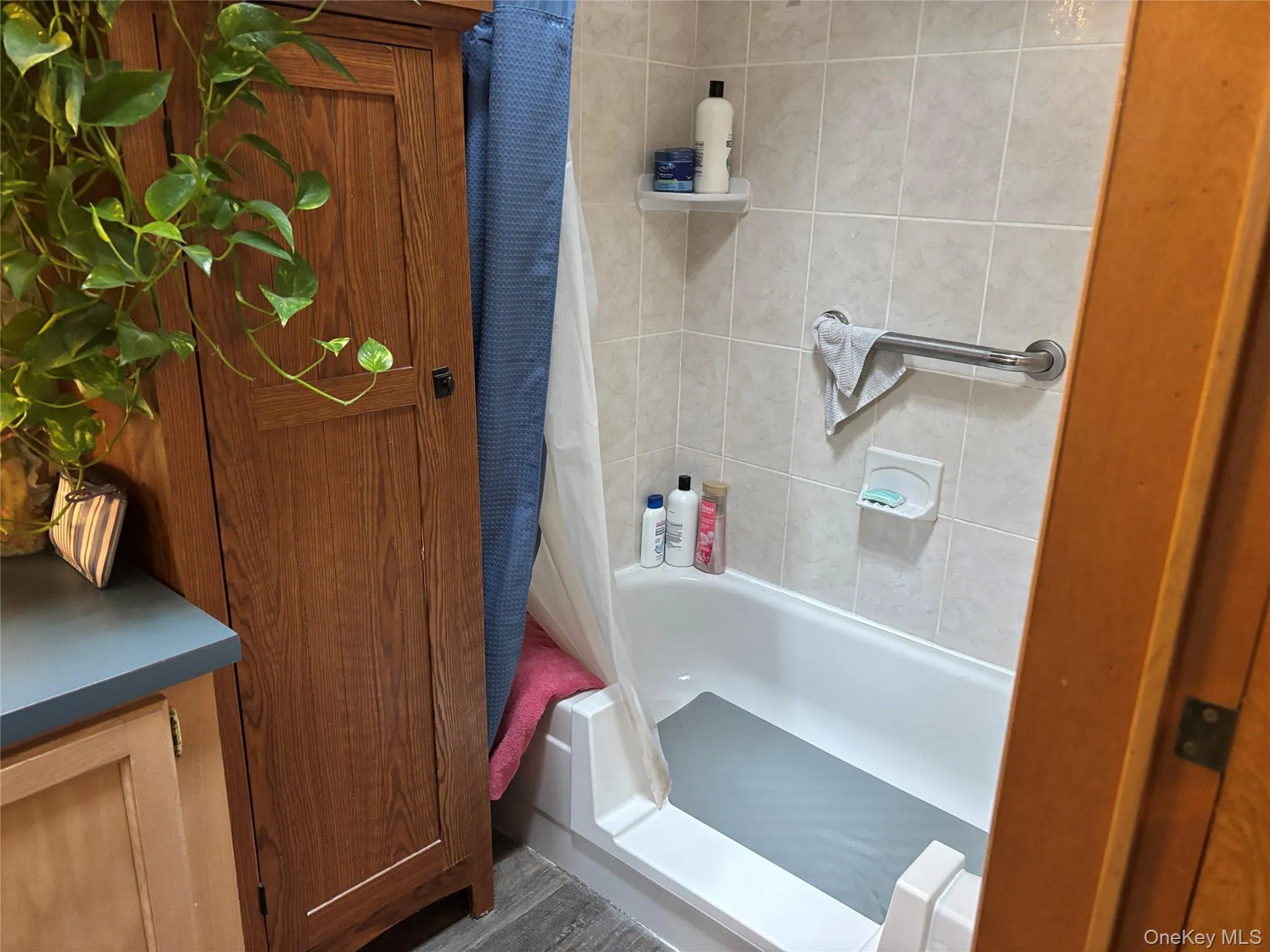1661 Old Country Road, Riverhead, NY, 2 Bedrooms Bedrooms, 5 Rooms Rooms,2 BathroomsBathrooms,Residential,For Rent,Old Country,0,1032547 1661 Old Country Road, Riverhead, NY, 2 Bedrooms Bedrooms, 5 Rooms Rooms,2 BathroomsBathrooms,Residential,For Rent,Old Country,0,1032547