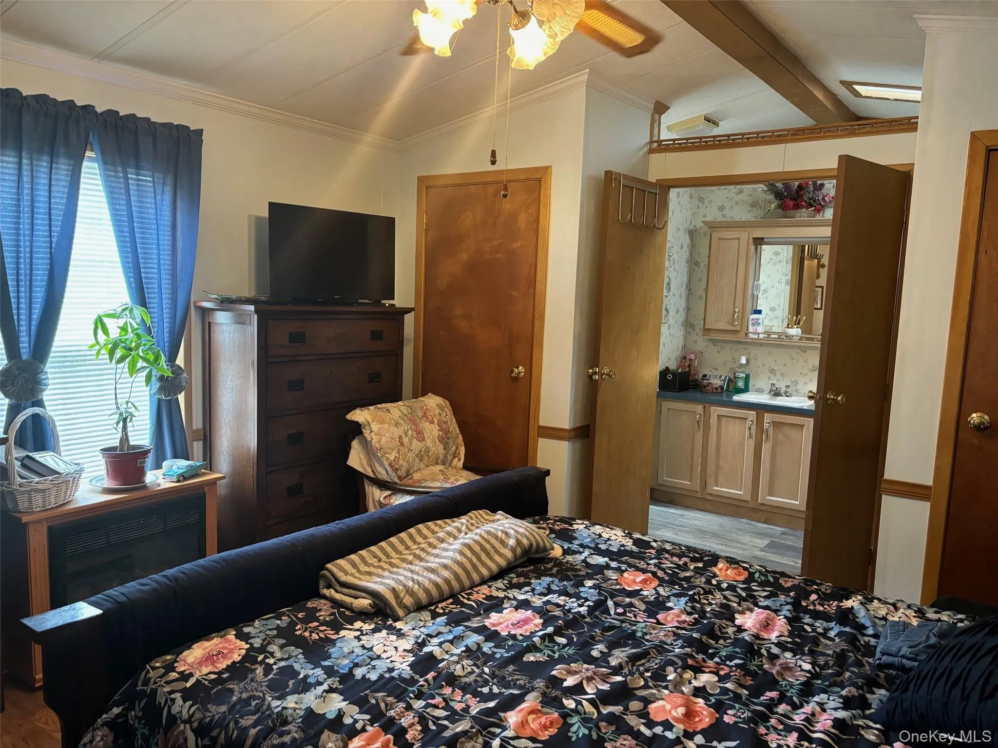 1661 Old Country Road, Riverhead, NY, 2 Bedrooms Bedrooms, 5 Rooms Rooms,2 BathroomsBathrooms,Residential,For Rent,Old Country,0,1032547 1661 Old Country Road, Riverhead, NY, 2 Bedrooms Bedrooms, 5 Rooms Rooms,2 BathroomsBathrooms,Residential,For Rent,Old Country,0,1032547