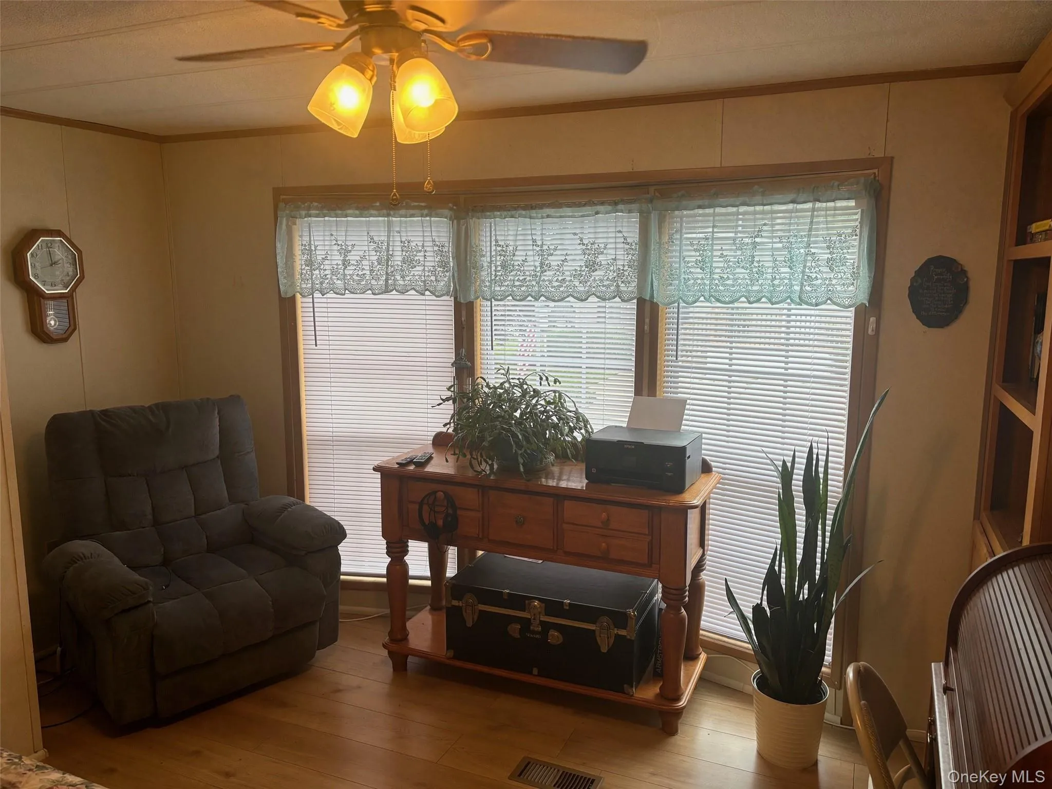 1661 Old Country Road, Riverhead, NY, 2 Bedrooms Bedrooms, 5 Rooms Rooms,2 BathroomsBathrooms,Residential,For Rent,Old Country,0,1032547 1661 Old Country Road, Riverhead, NY, 2 Bedrooms Bedrooms, 5 Rooms Rooms,2 BathroomsBathrooms,Residential,For Rent,Old Country,0,1032547