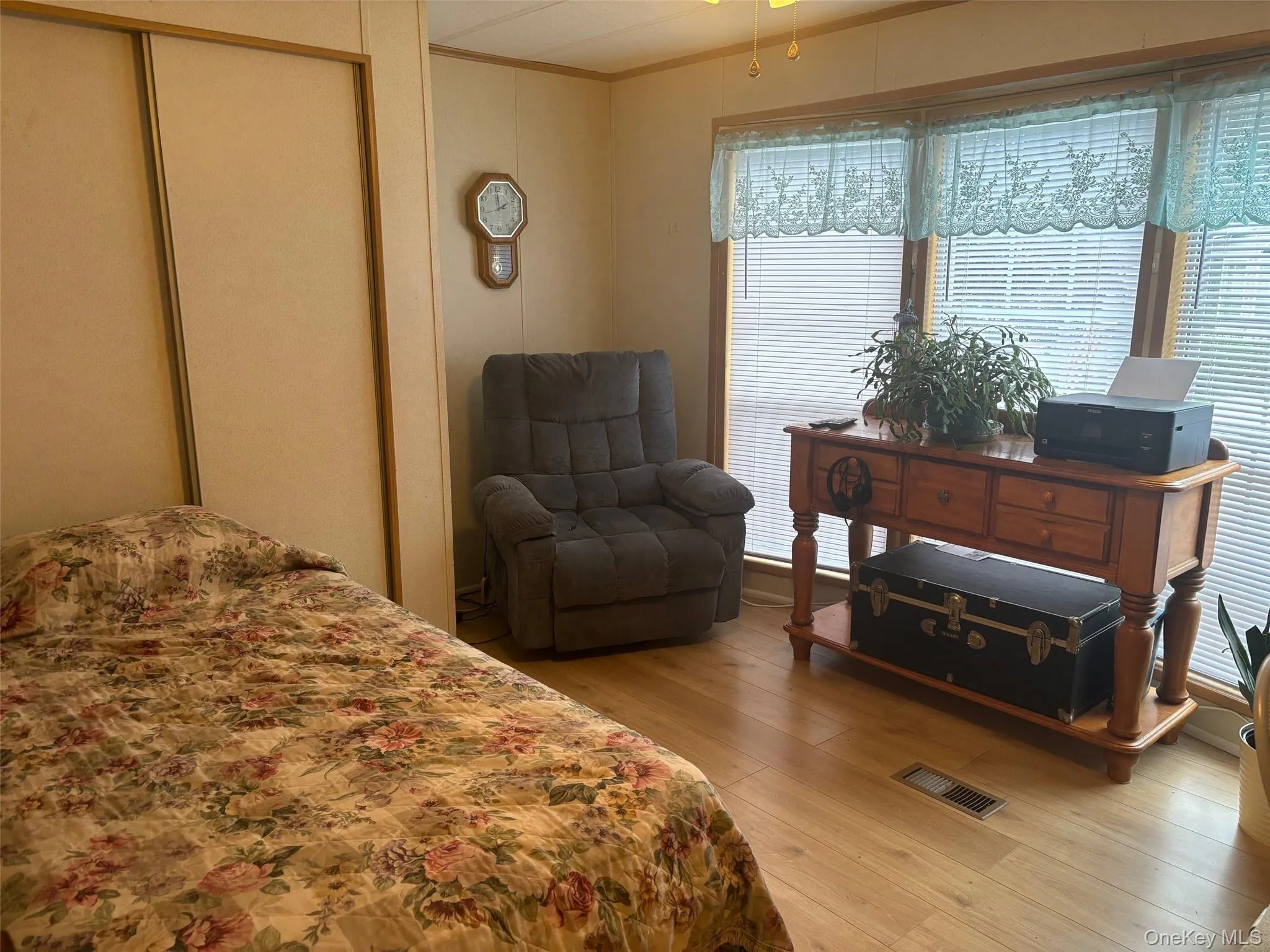 1661 Old Country Road, Riverhead, NY, 2 Bedrooms Bedrooms, 5 Rooms Rooms,2 BathroomsBathrooms,Residential,For Rent,Old Country,0,1032547 1661 Old Country Road, Riverhead, NY, 2 Bedrooms Bedrooms, 5 Rooms Rooms,2 BathroomsBathrooms,Residential,For Rent,Old Country,0,1032547