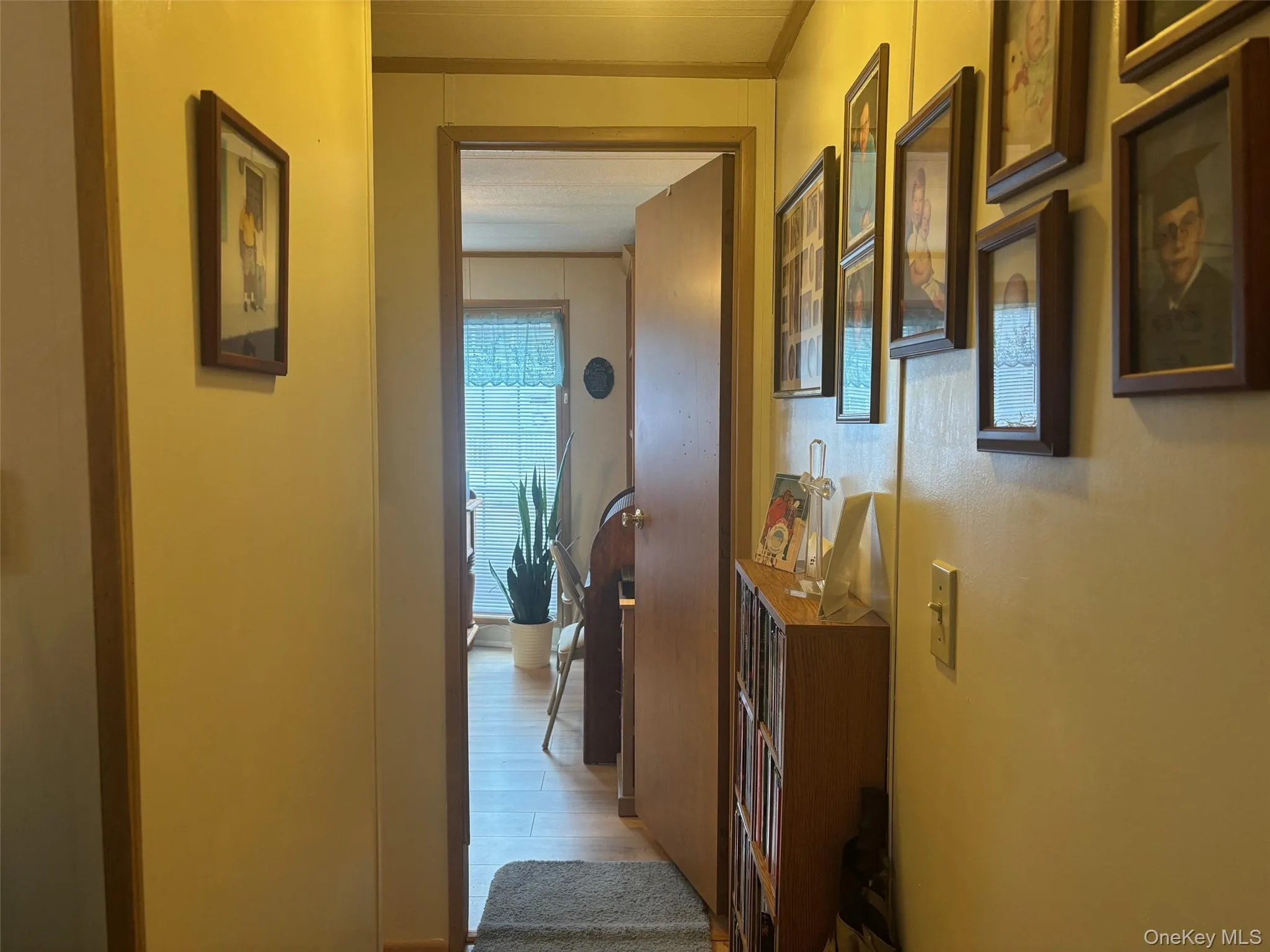 1661 Old Country Road, Riverhead, NY, 2 Bedrooms Bedrooms, 5 Rooms Rooms,2 BathroomsBathrooms,Residential,For Rent,Old Country,0,1032547 1661 Old Country Road, Riverhead, NY, 2 Bedrooms Bedrooms, 5 Rooms Rooms,2 BathroomsBathrooms,Residential,For Rent,Old Country,0,1032547