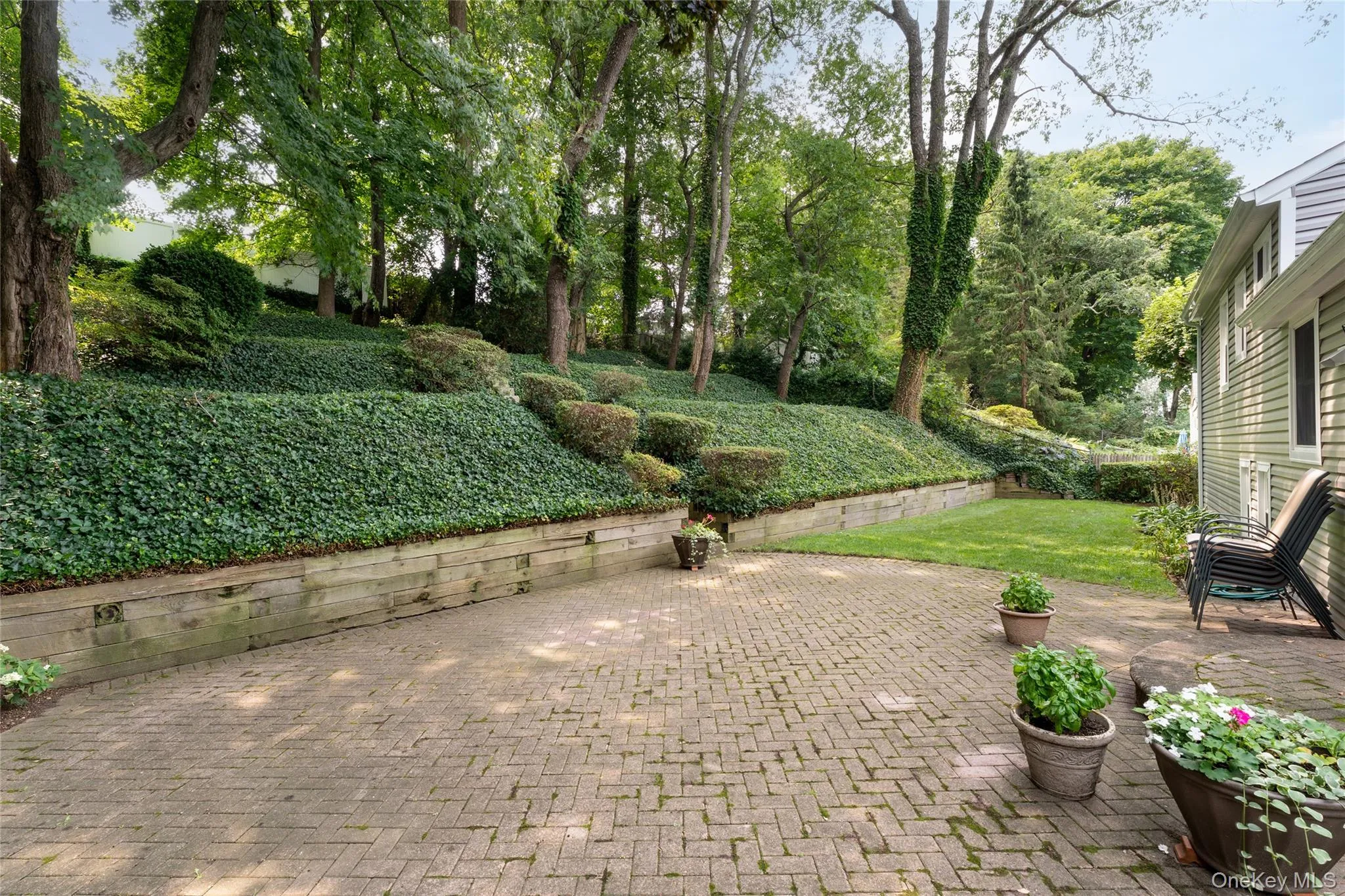 13 Longford Street, Huntington, NY, 3 Bedrooms Bedrooms, 8 Rooms Rooms,2 BathroomsBathrooms,Residential,For Rent,Longford,0,1032549 13 Longford Street, Huntington, NY, 3 Bedrooms Bedrooms, 8 Rooms Rooms,2 BathroomsBathrooms,Residential,For Rent,Longford,0,1032549