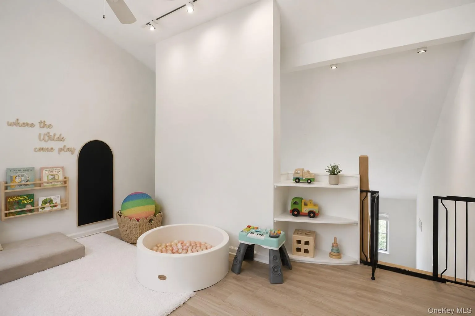 Upper level flex space with plenty of natural light. Upper level flex space with plenty of natural light.