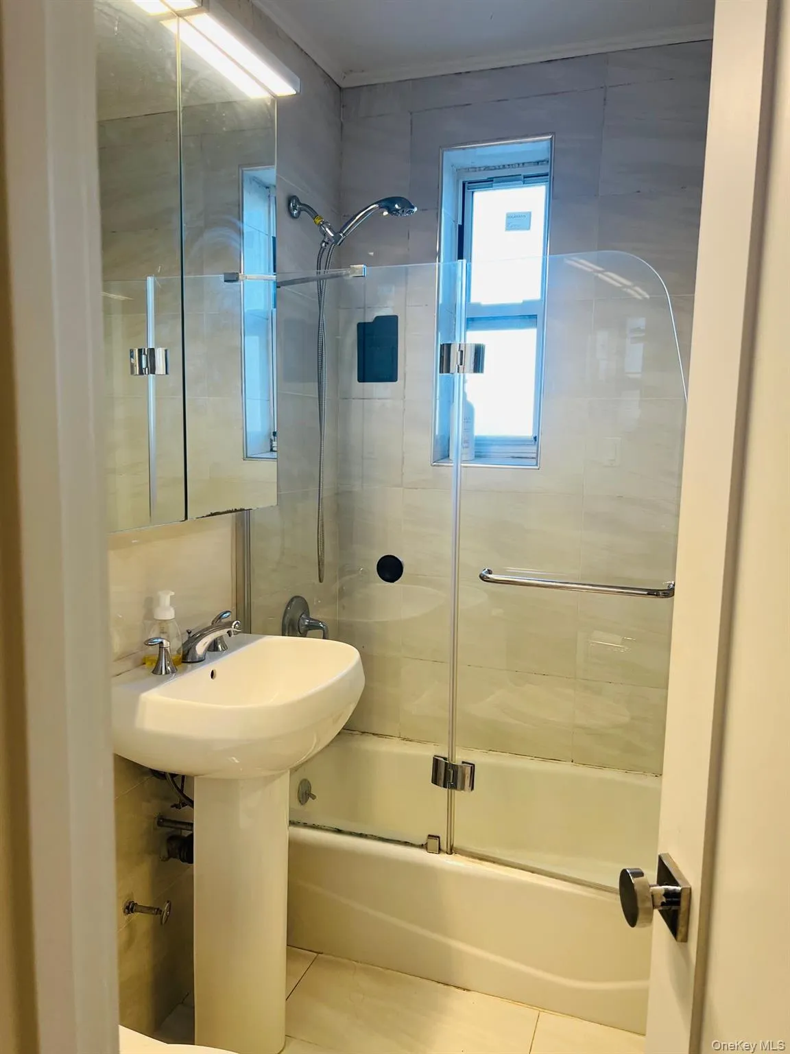110-20 71st Ave, New York, NY, 1 Bedroom Bedrooms, 3 Rooms Rooms,1 BathroomBathrooms,Residential,For Rent,71st Ave,0,1032553 110-20 71st Ave, New York, NY, 1 Bedroom Bedrooms, 3 Rooms Rooms,1 BathroomBathrooms,Residential,For Rent,71st Ave,0,1032553