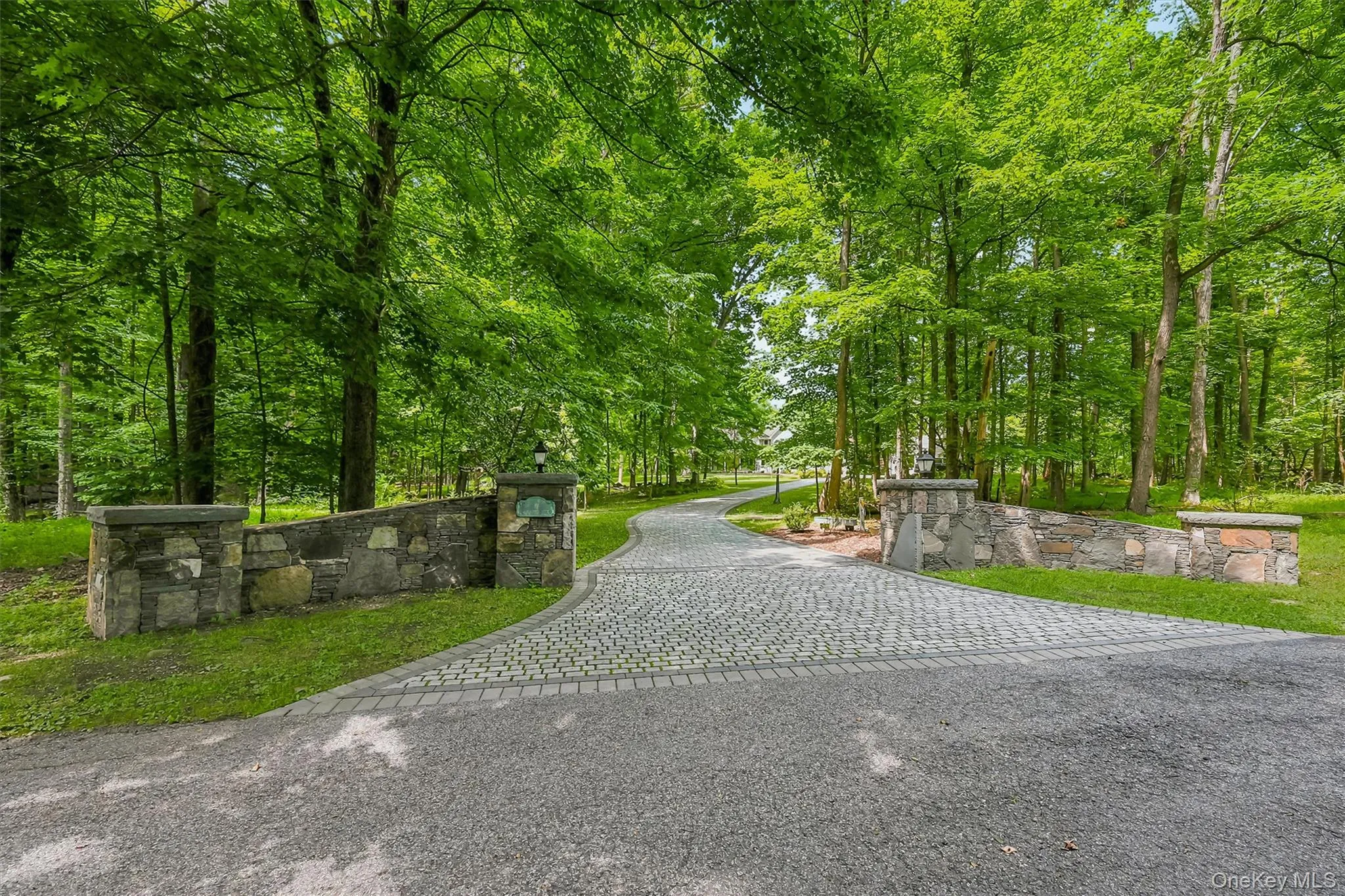 7 Greenfield Drive, Warwick (town), NY, 6 Bedrooms Bedrooms, 16 Rooms Rooms,4 BathroomsBathrooms,Residential,For Rent,Greenfield,0,1032555 7 Greenfield Drive, Warwick (town), NY, 6 Bedrooms Bedrooms, 16 Rooms Rooms,4 BathroomsBathrooms,Residential,For Rent,Greenfield,0,1032555